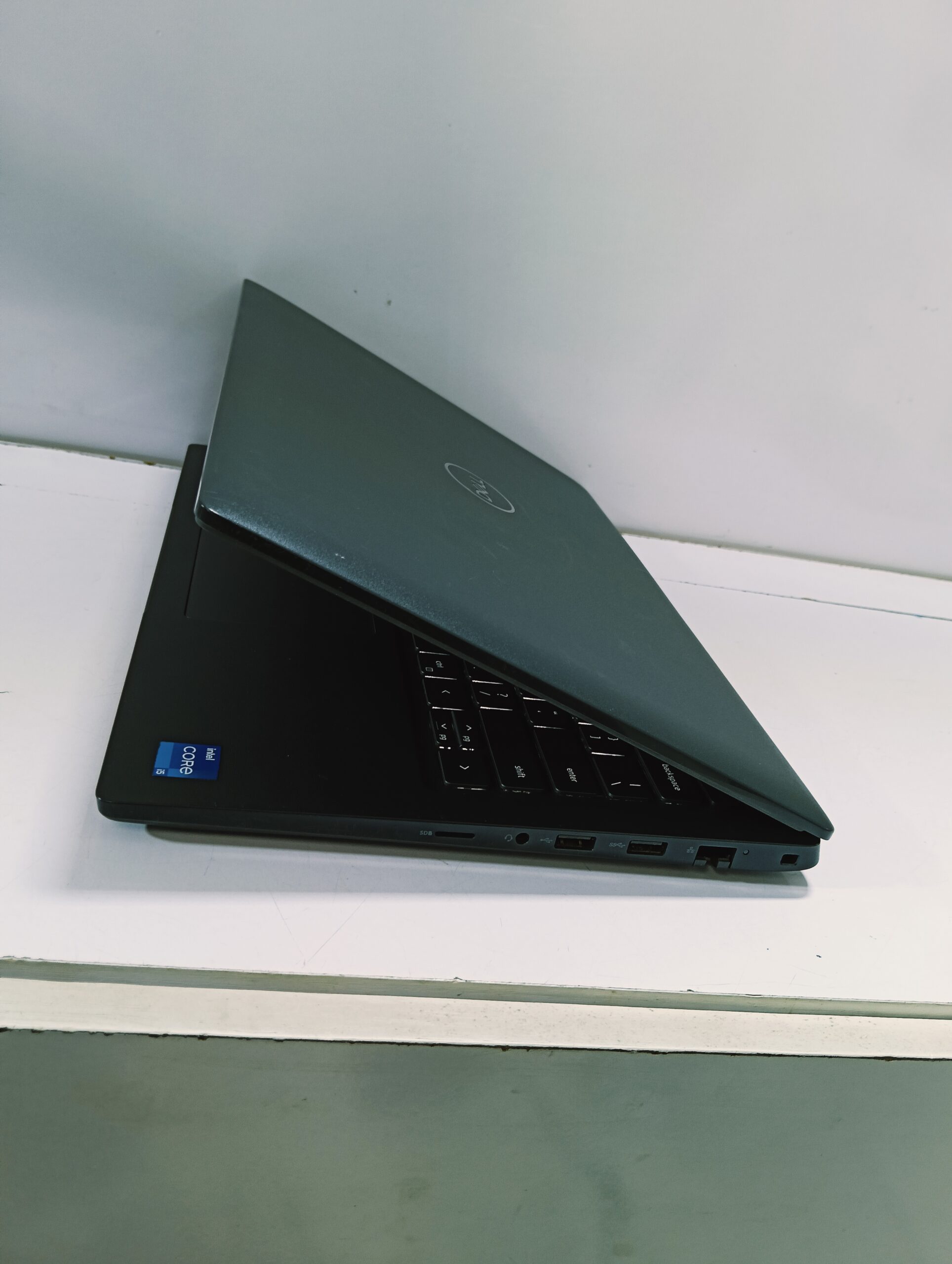 Dell Latitude 3420 - Core i5 - 11th Gen -16GB Ram - 256GB SSD - Windows 11 Pro - Image 5