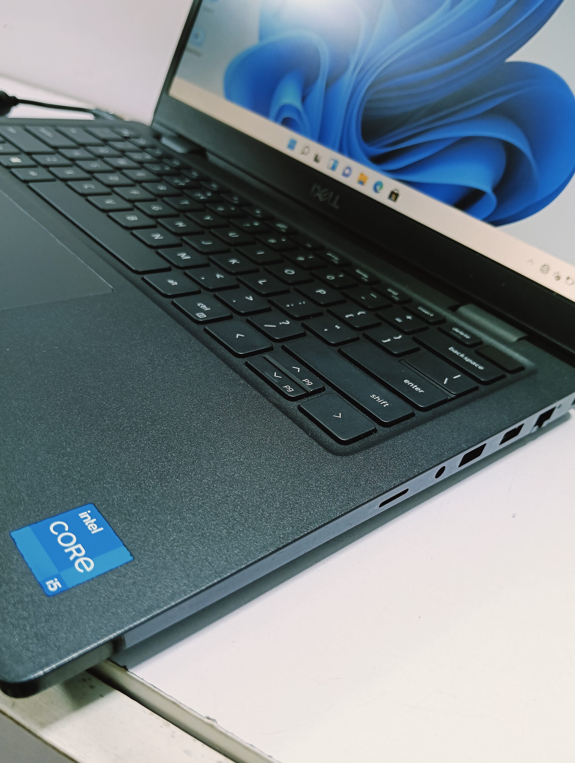 Dell Latitude 3420 - Core i5 - 11th Gen -16GB Ram - 256GB SSD