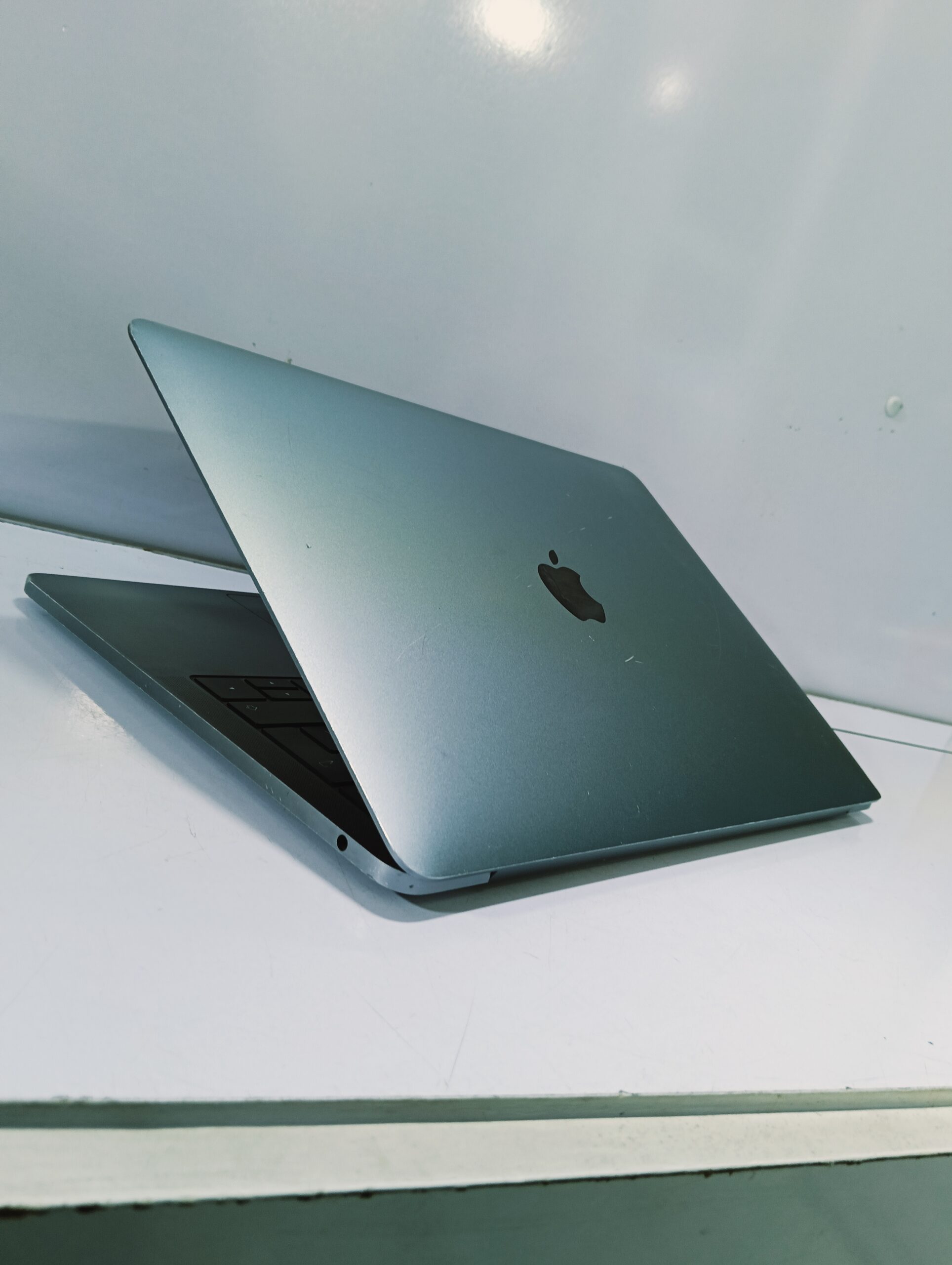 MacBook本体 MacBook pro i5 2017 16/128 SSD Mid 2017 Apple MacBook Pro with 2.3GHz Intel Core i5 (13