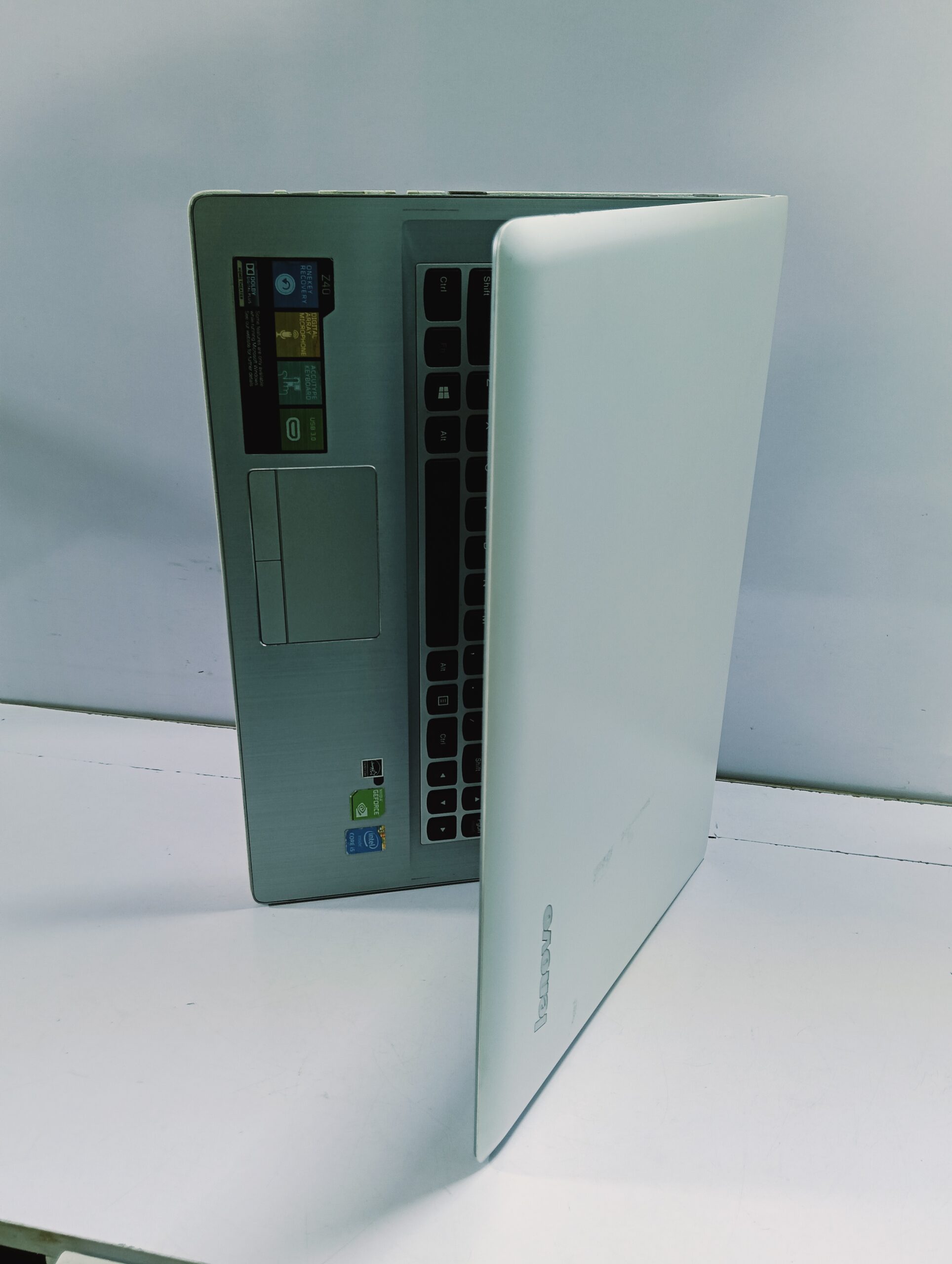 Lenovo Z40 - Core i5 - 16GB Ram - 512GB SSD - 4GB Dedicated Graphics - 4th Gen - Image 6