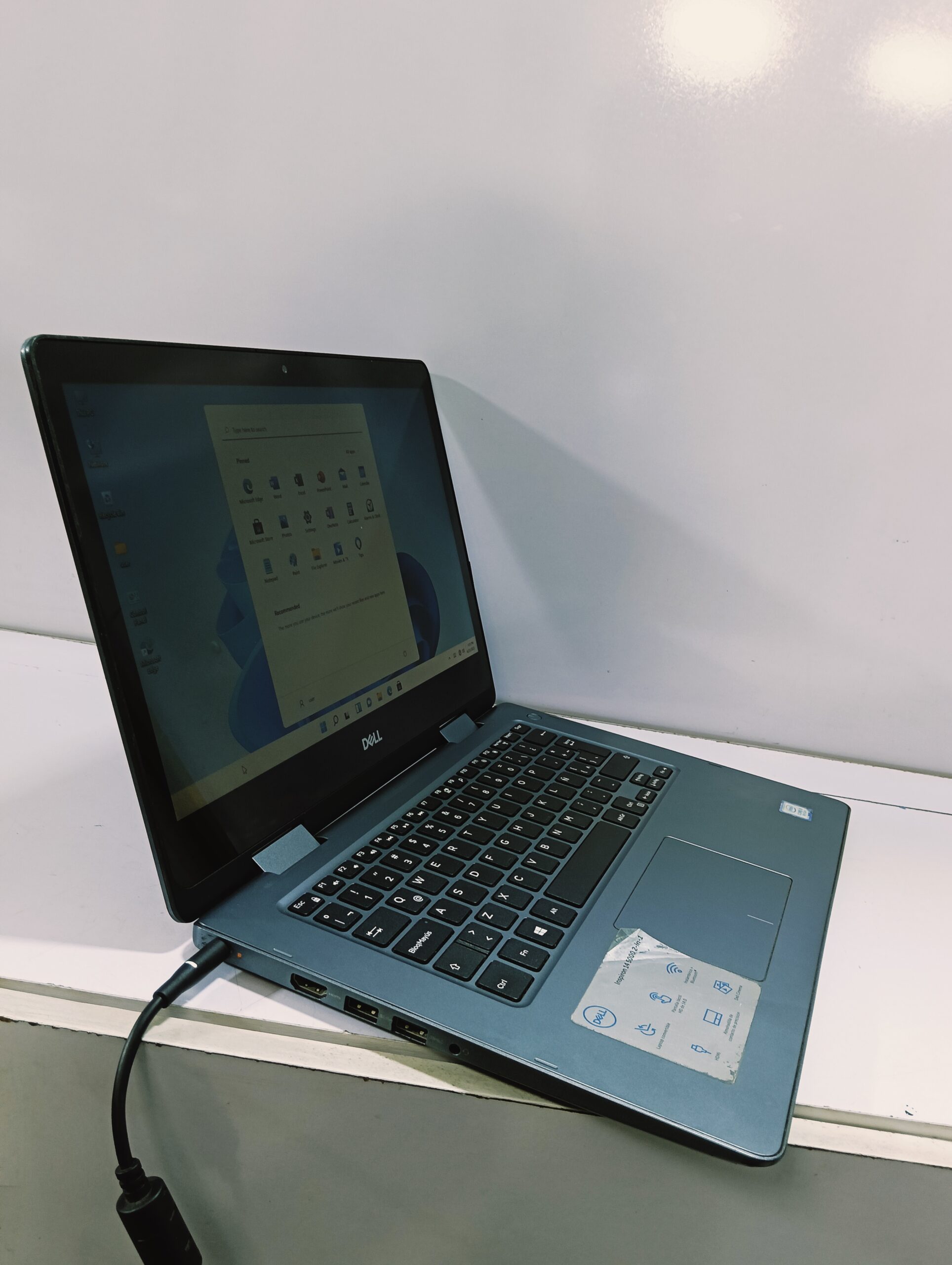 Dell Inspiron 5481 x360 - Core i3 - 256GB SSD - 8GB Ram