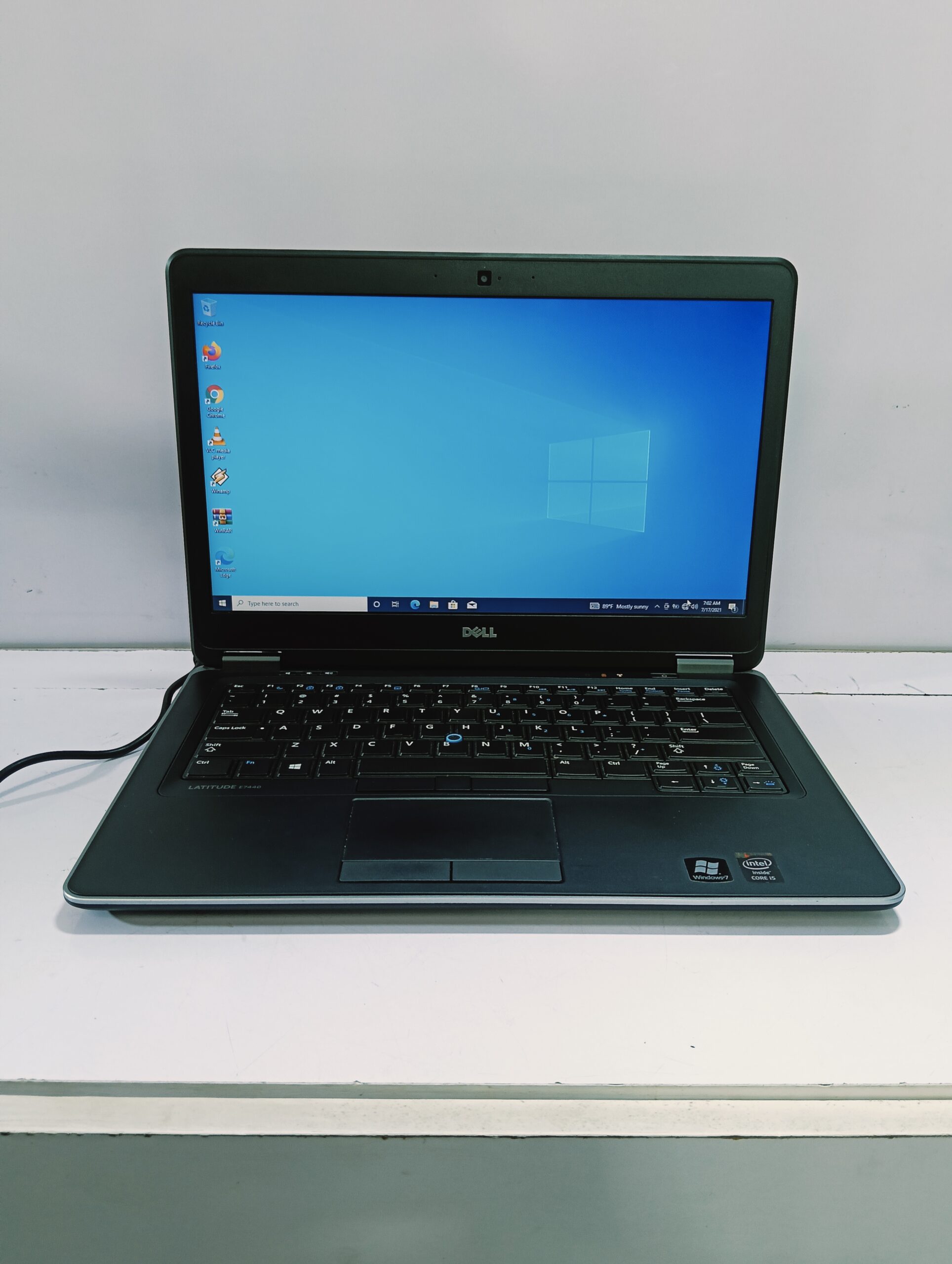 Dell Latitude E7440 - Core i5 - 4th Gen - 8GB Ram - 256GB SSD - Windows 10 Pro - Image 2