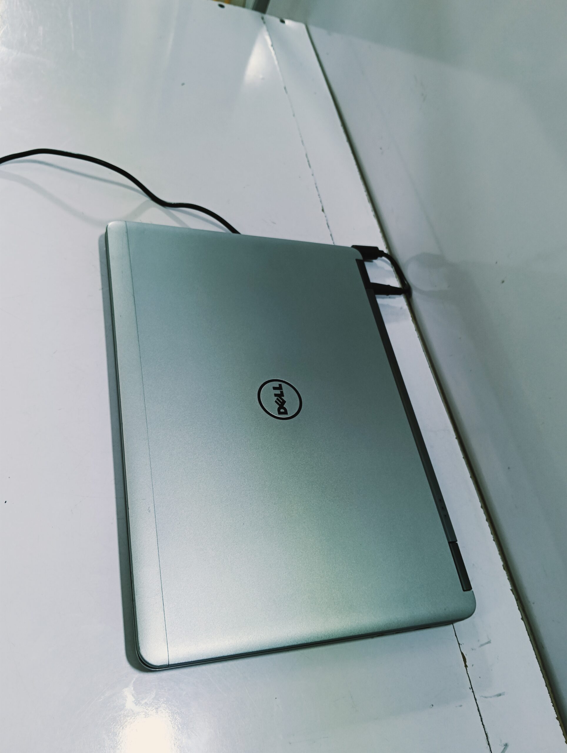Dell Latitude E7440 - Core i5 - 4th Gen - 8GB Ram - 256GB SSD - Windows 10 Pro - Image 9