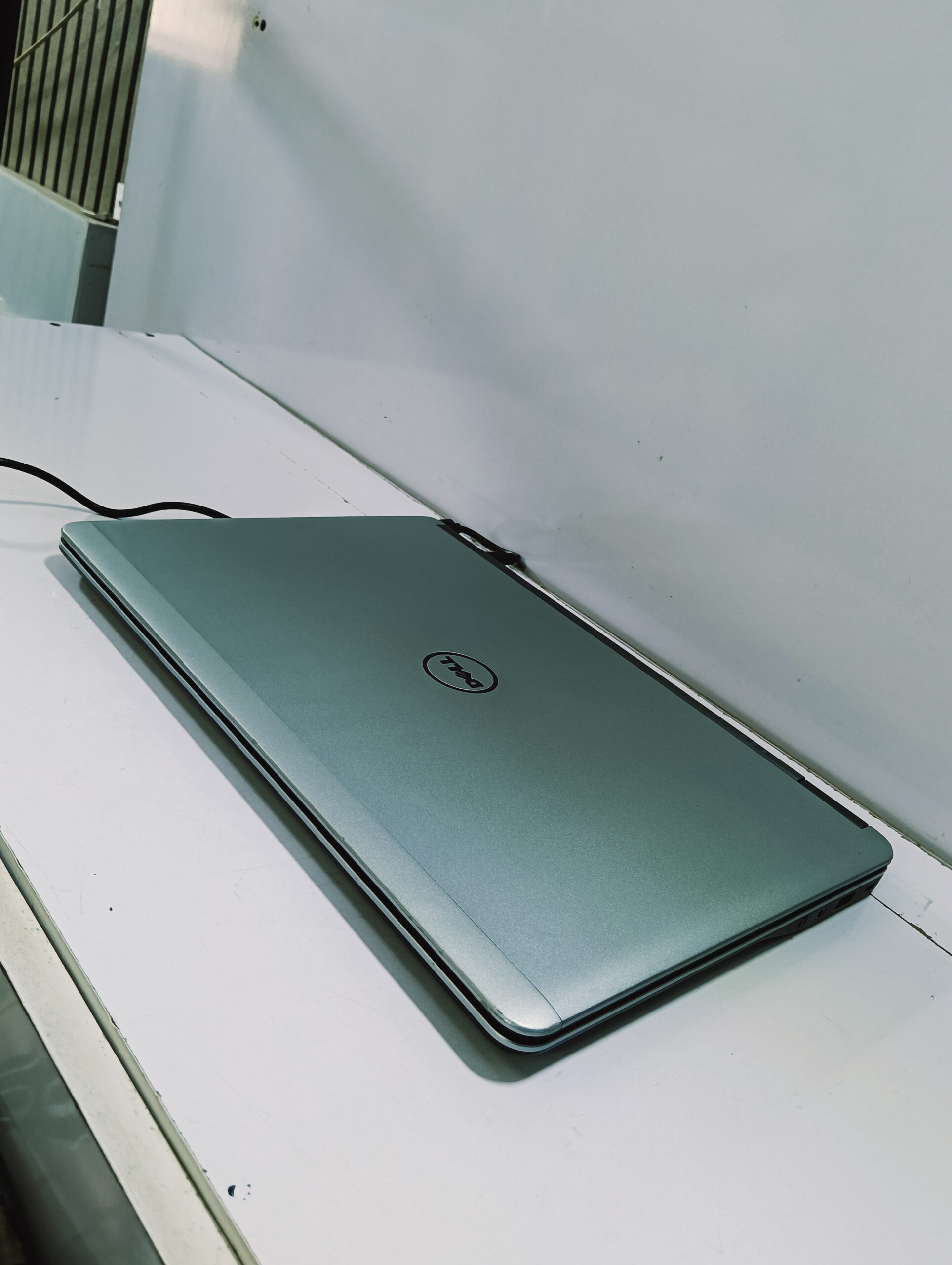 Dell Latitude E7440 - Core i5 - 4th Gen - 8GB Ram - 256GB SSD - Windows 10 Pro - Image 10