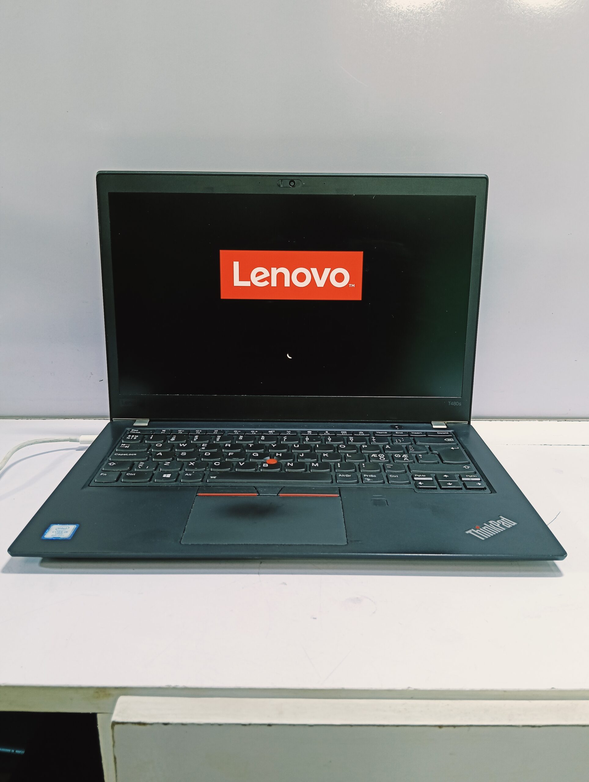 Lenovo ThinkPad T480s Lagos - Core i5 - 256GB SSD - 8GB Ram - 8th Gen - Windows 11 Pro - Image 8