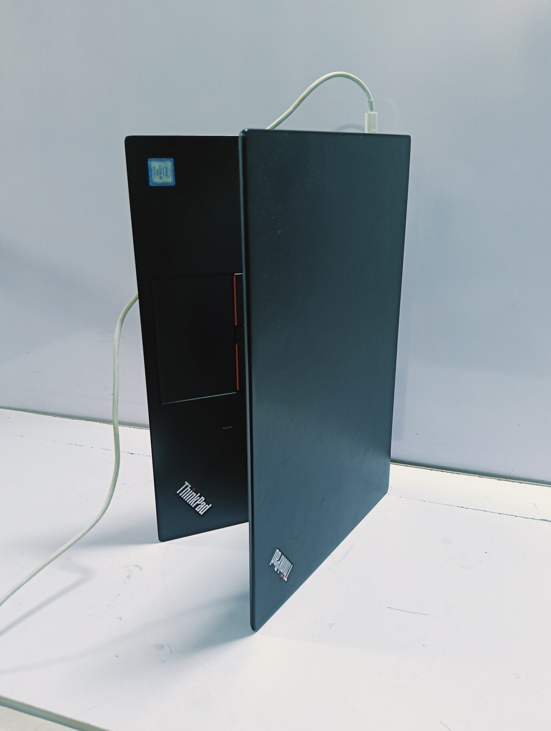 Lenovo ThinkPad T480s Lagos - Core i5 - 256GB SSD - 8GB Ram - 8th Gen - Windows 11 Pro - Image 3