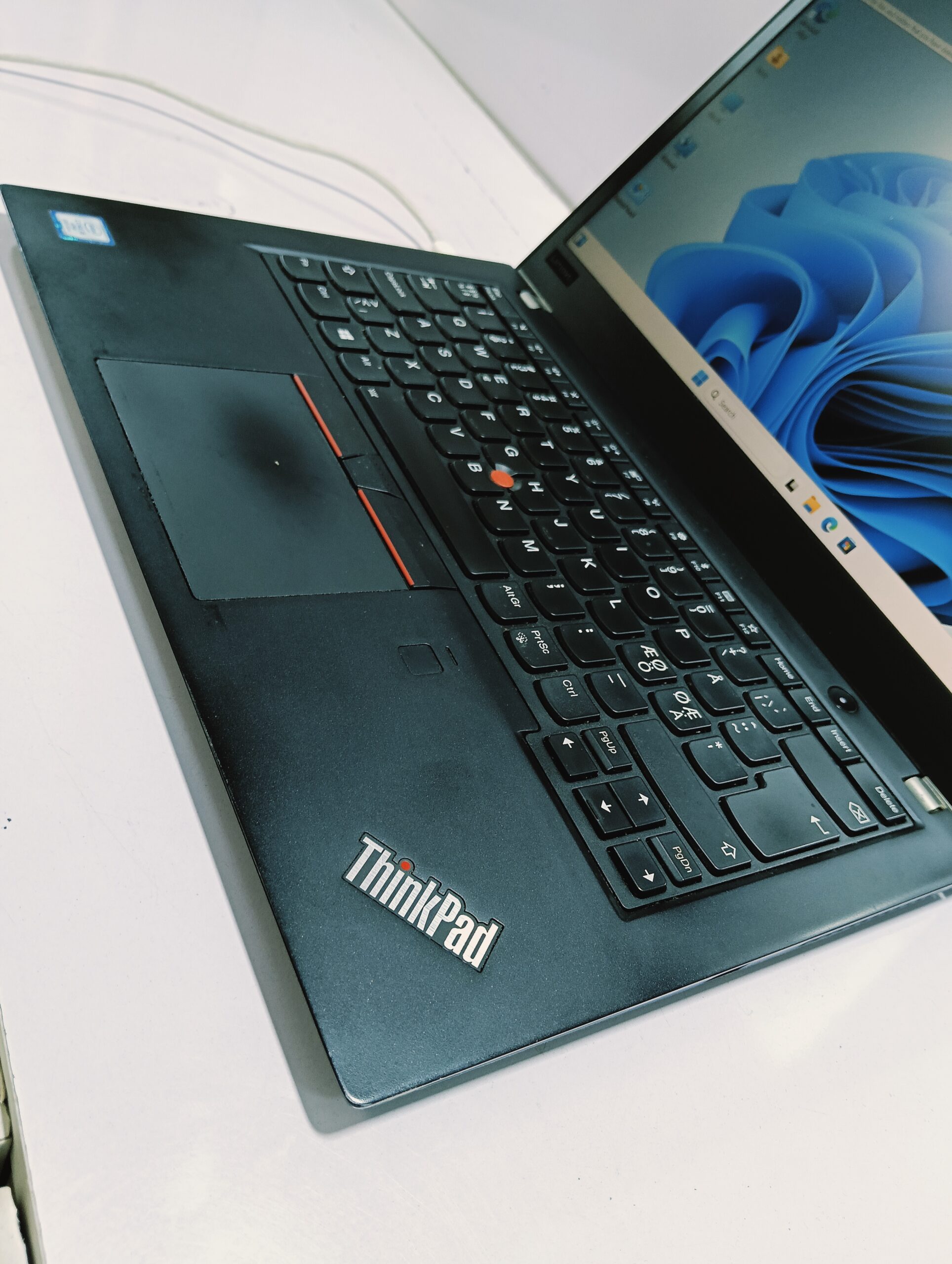 Lenovo ThinkPad T480s Lagos - Core i5 - 256GB SSD - 8GB Ram - 8th Gen - Windows 11 Pro - Image 7