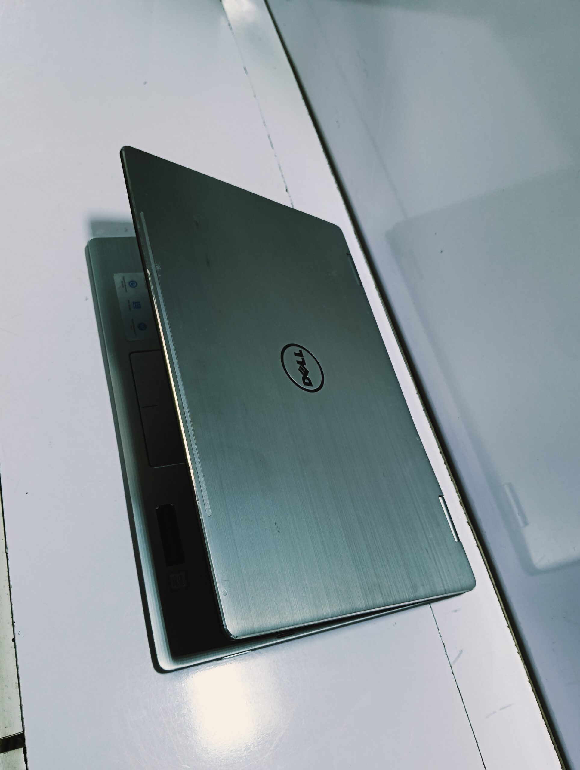 Dell Inspiron 15-7579 2in1 - Core i5 - 7th Gen - 256GB SSD - 8GB Ram - Windows 11 Pro - Image 4