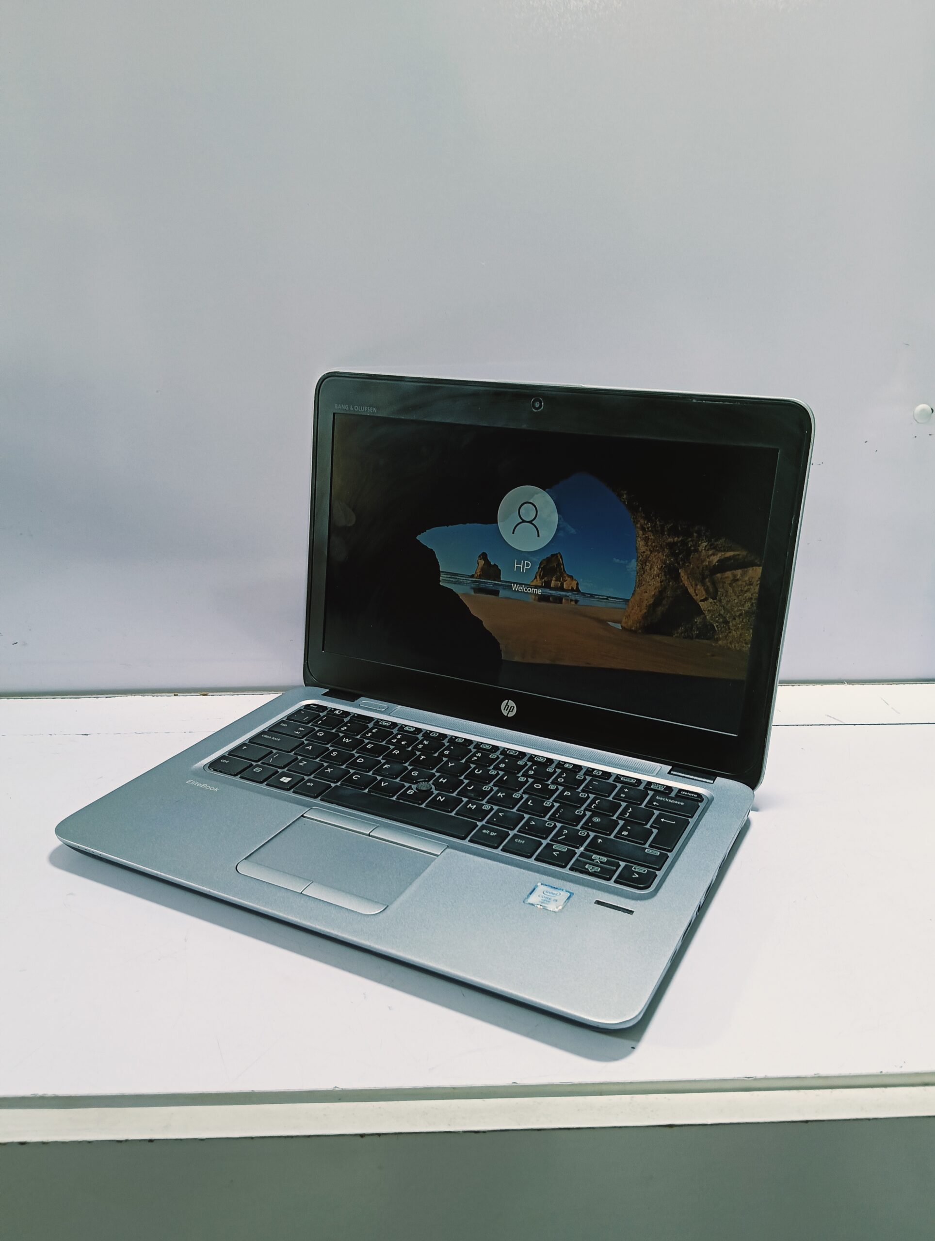 HP EliteBook 820 G3 - Core i5 - 6th Gen - 256GB SSD - 8GB Ram - 2.4GHz - Win 10 Pro - Image 11