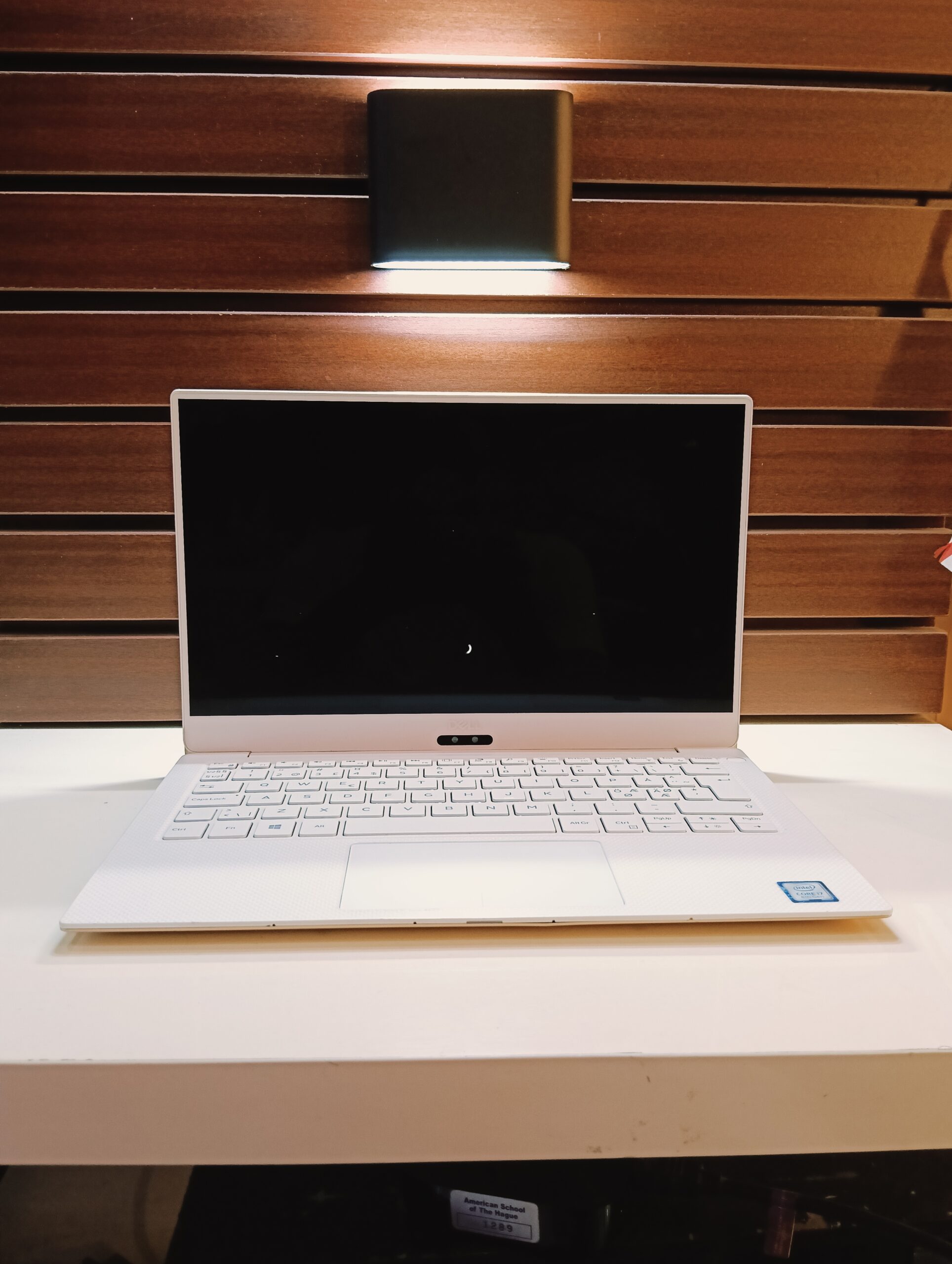 Dell XPS 13 - Core i7 - 8th Gen - 512GB SSD - 16GB Ram - Keyboard Light - - Image 5