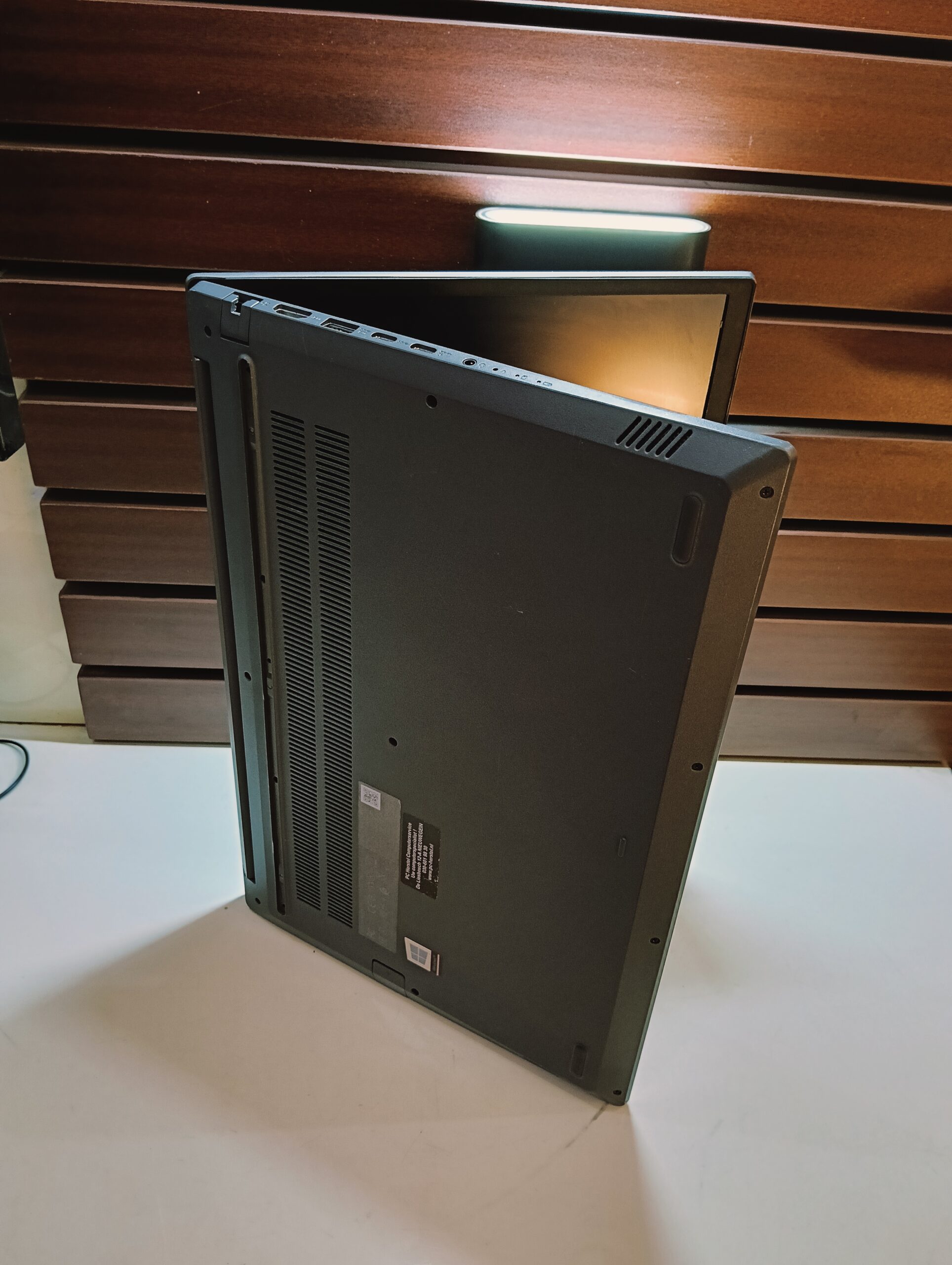 Lenovo 83AL Laptop - Core i5 - 1000GB SSD - 32GB Ram - 13th Gen - Windows 11 Pro - Image 8