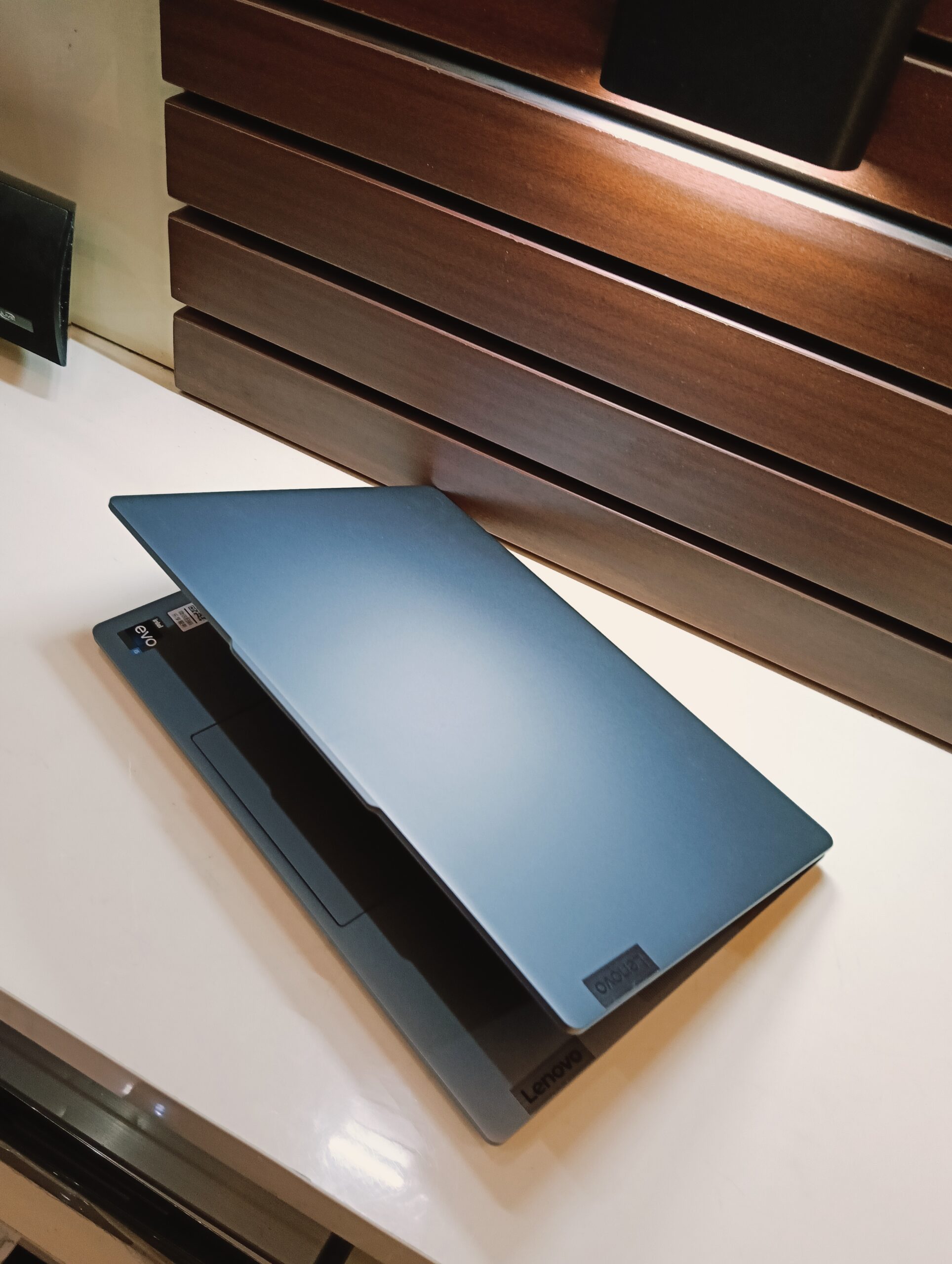 Lenovo 83AL Laptop - Core i5 - 1000GB SSD - 32GB Ram - 13th Gen - Windows 11 Pro - Image 3