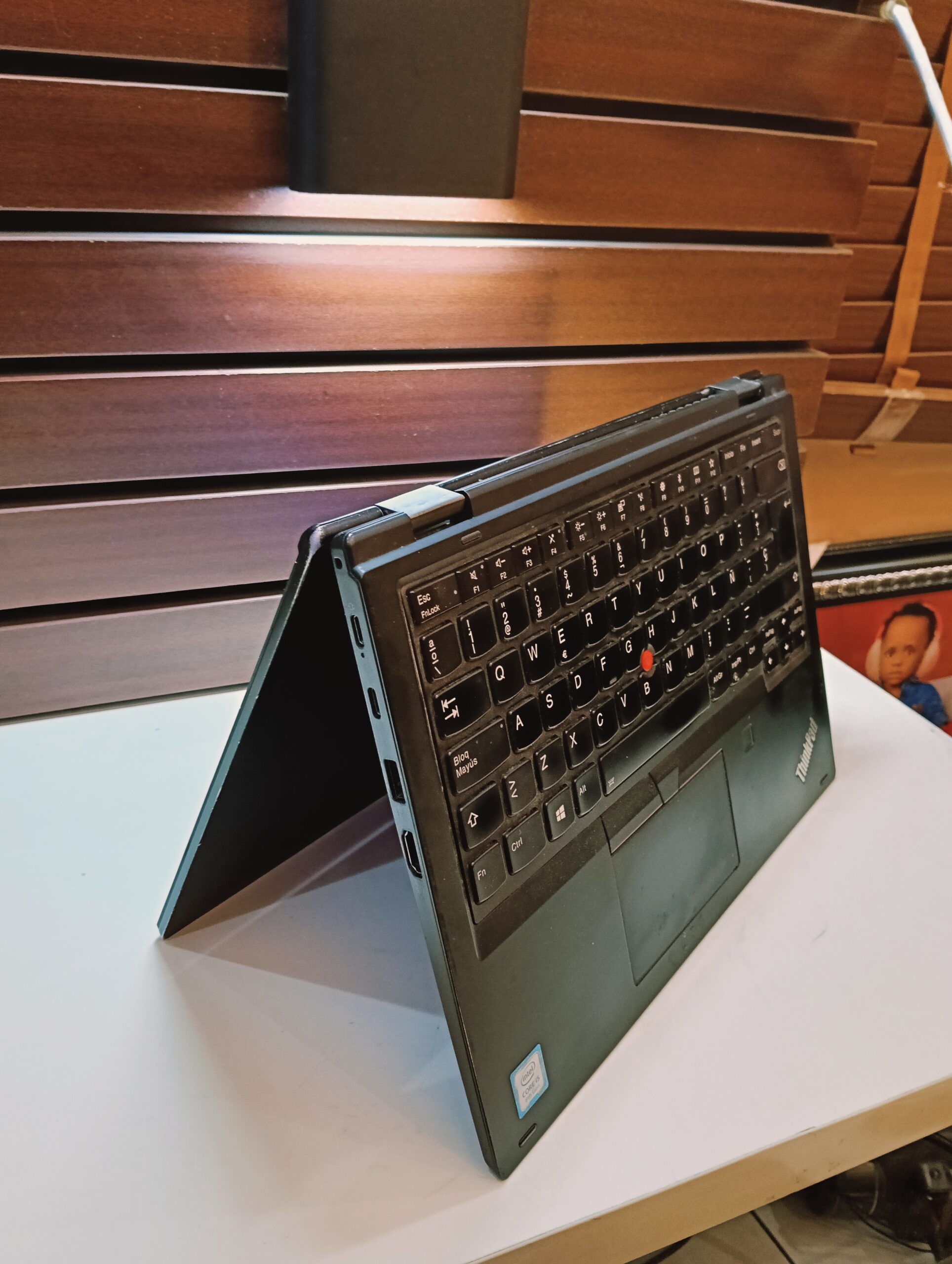 Lenovo T480 Laptop - Core i5Β - 8th Gen - 256GB SSD - 16GB Ram - Windows 22 Pro - Image 3