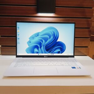 LG 15z95 - Intel Celeron - 11th Gen - 512GB SSD - 8GB Ram - Windows 11 Pro