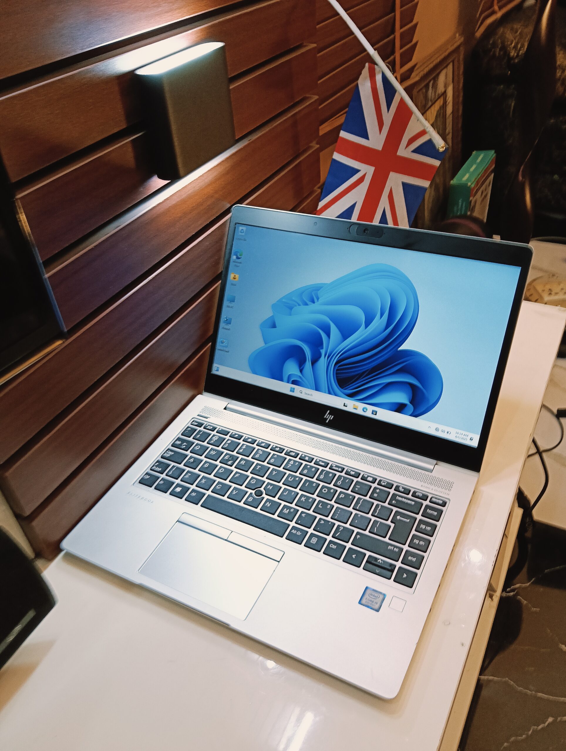 HP EliteBook 840 G5 - Core i5 - 8th Gen - 512GB SSD - 16GB Ram - Windows 11 Pro - Image 10