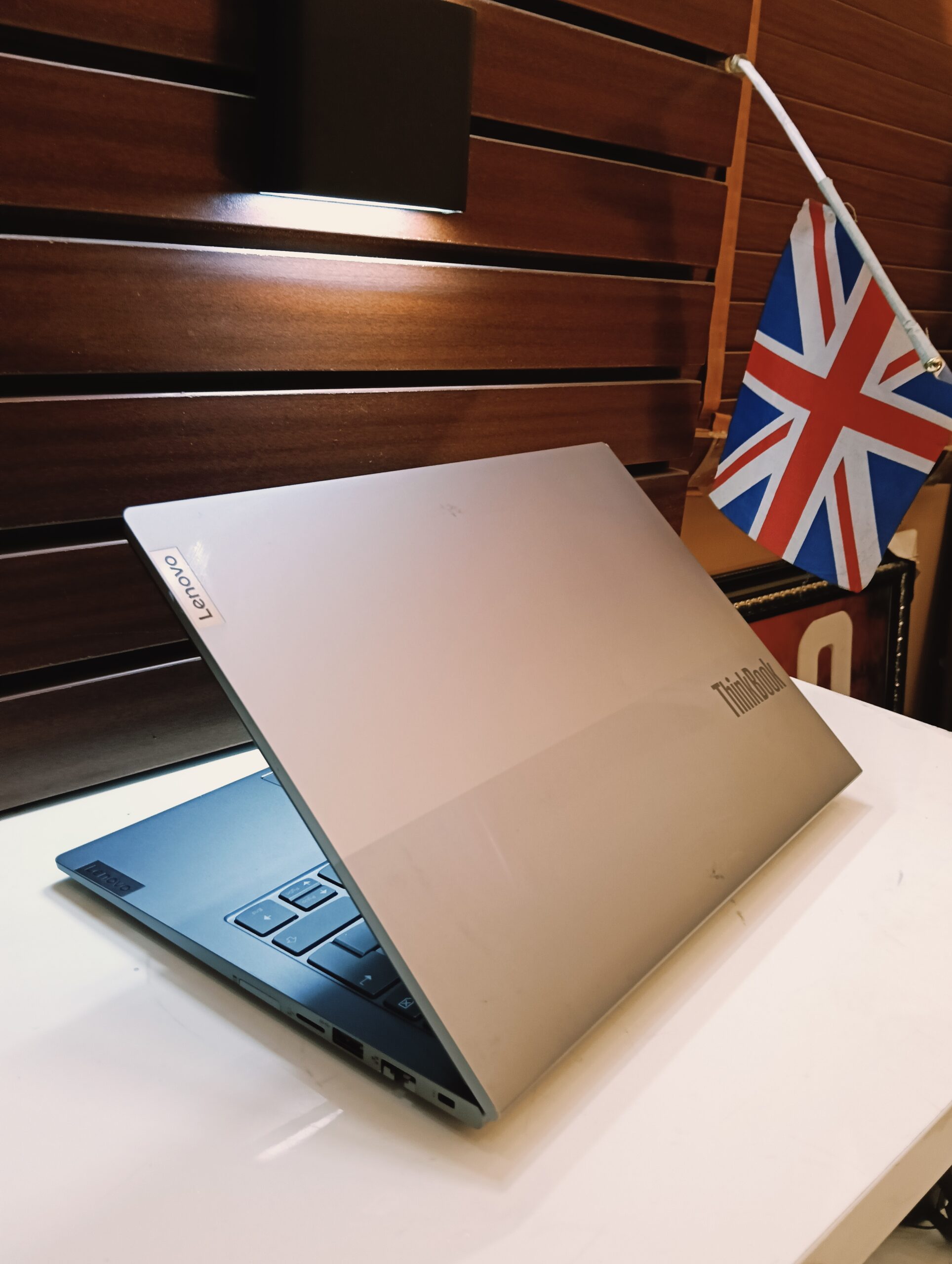 Lenovo Laptop - Intel Core i7 (1.9GHz) - 12th Gen - 512GB SSD - 16GB Ram - Windows 11 Pro - Image 2