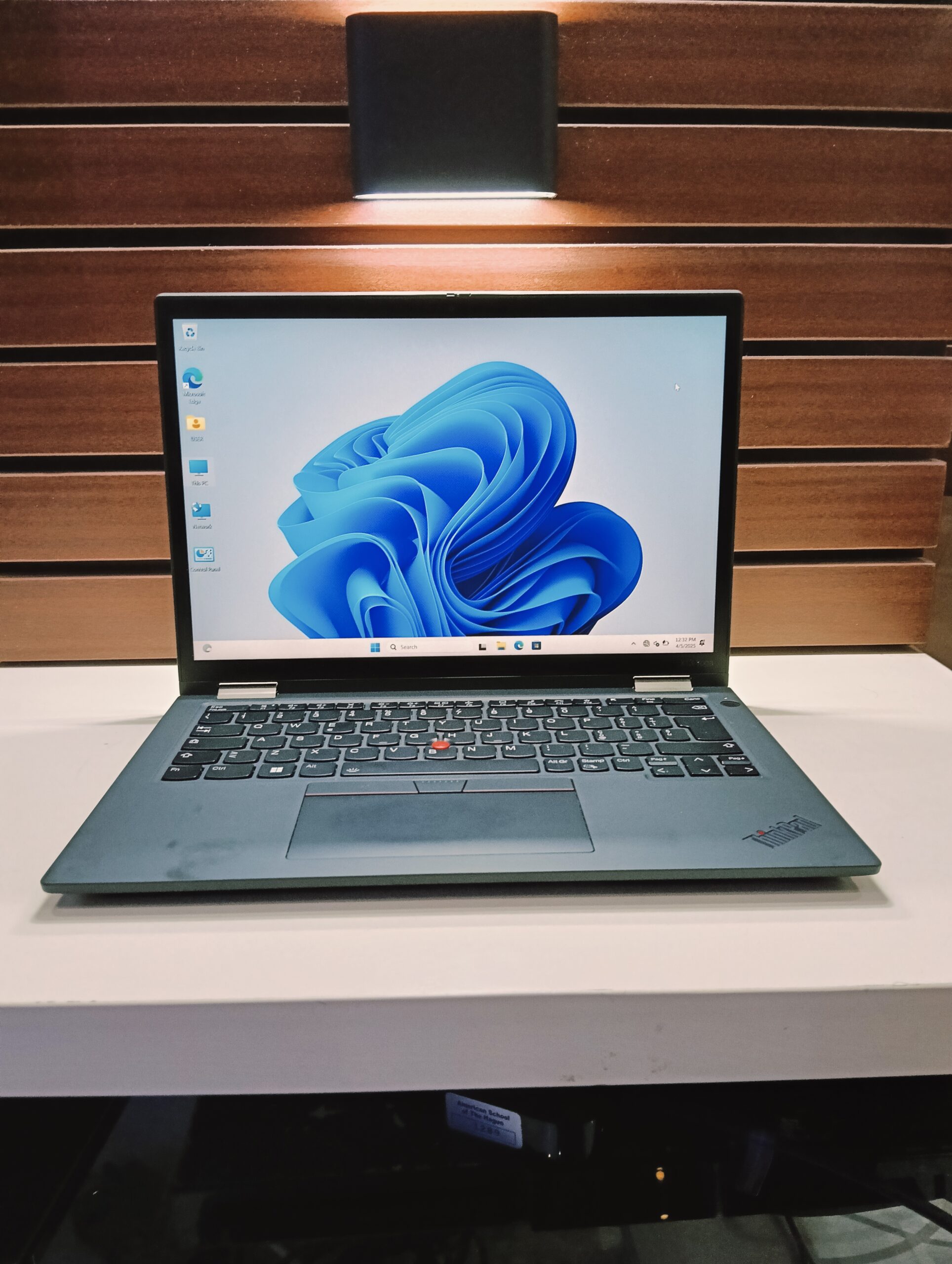 Lenovo 21AW00391X Laptop - Core i7 - 12th Gen - 512GB SSD - 16GB Ram - Windows 11 Pro