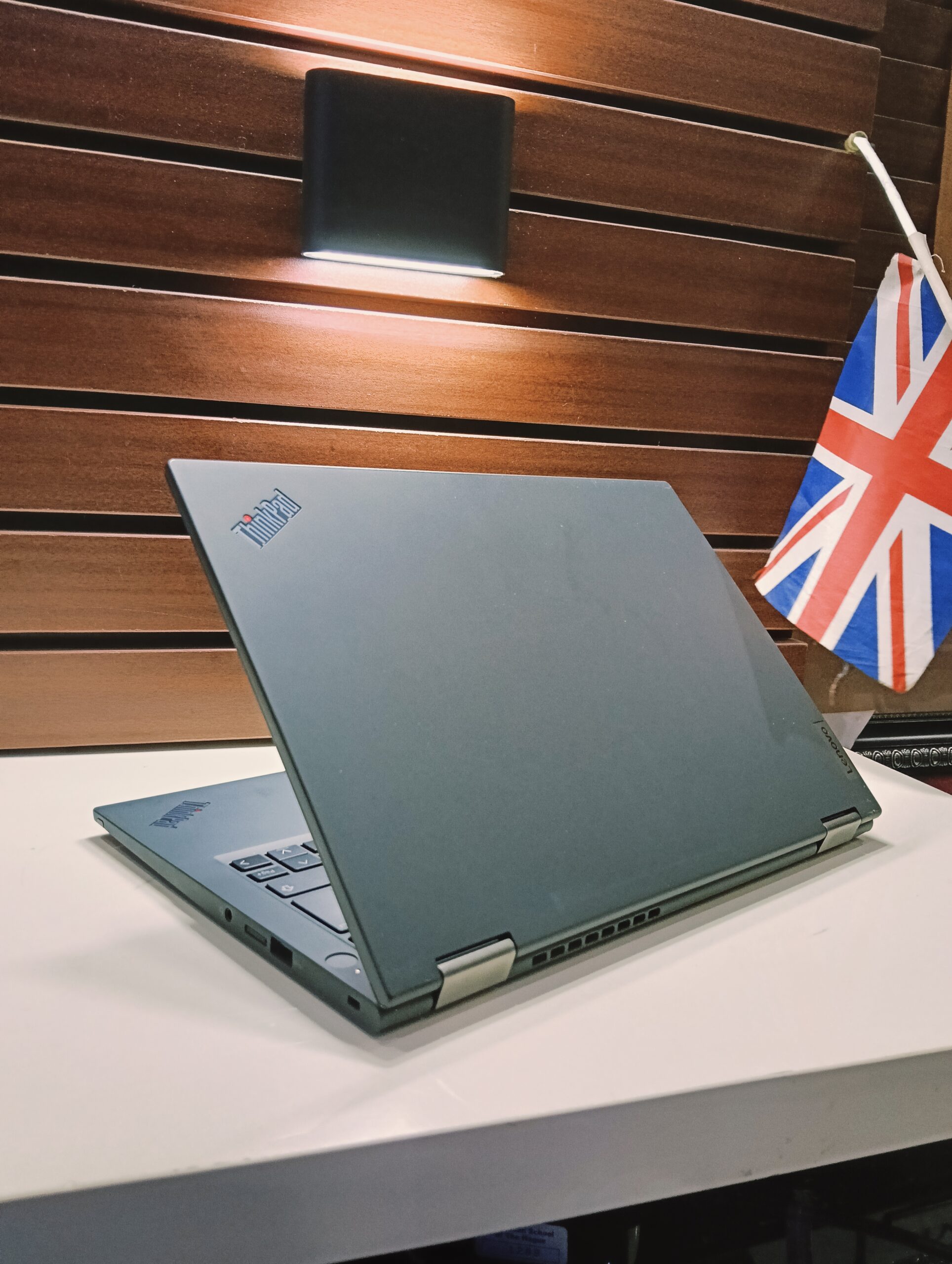 Lenovo 21AW00391X Laptop - Core i7 - 12th Gen - 512GB SSD - 16GB Ram - Windows 11 Pro - Image 2