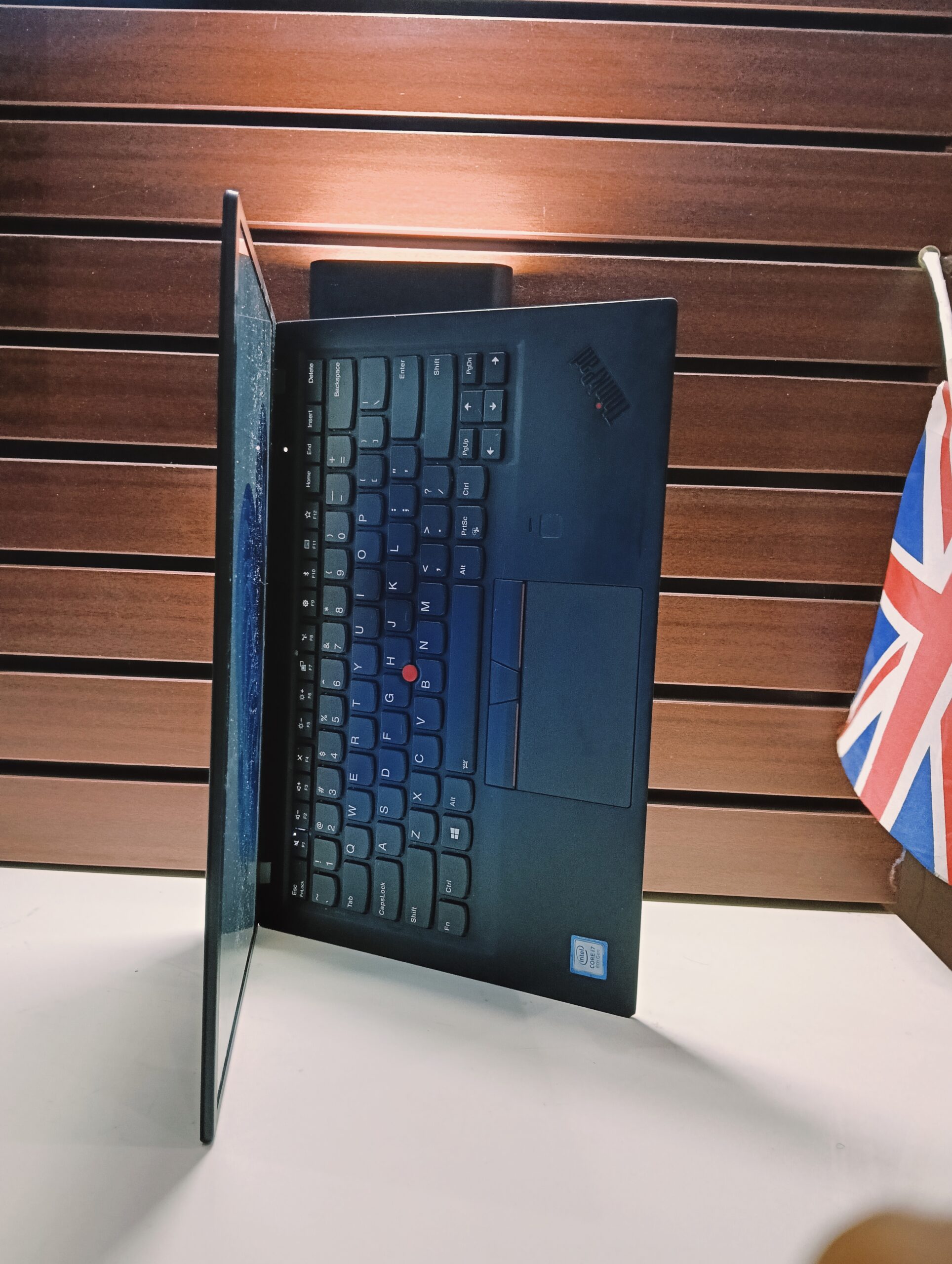Lenovo 20KH006YUS - Intel Core i7 (2.0GHz) - 8th Gen - 512GB SSD - 16GB Ram - Windows 11 Pro - Image 6