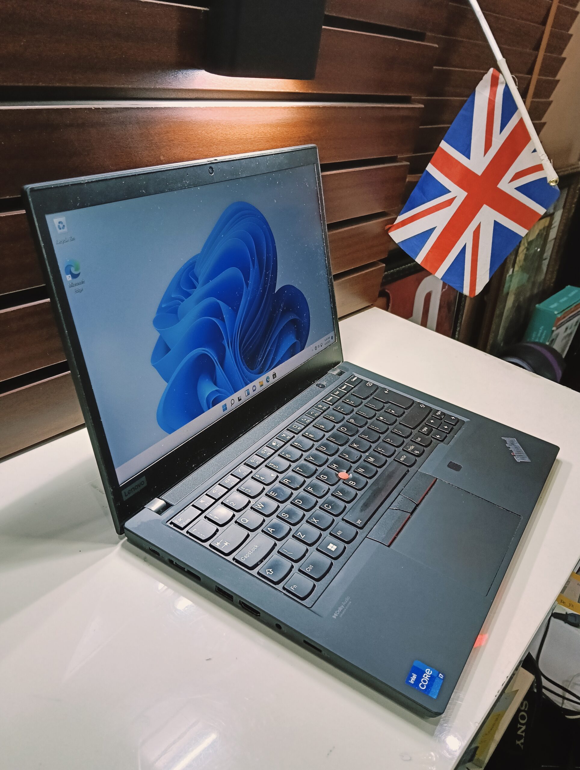 Lenovo IdeaPad P14S - Intel Core i7 (2.8GHz) - 11th Gen - 512GB SSD - 32GB Ram - Windows 11 Pro - Image 12