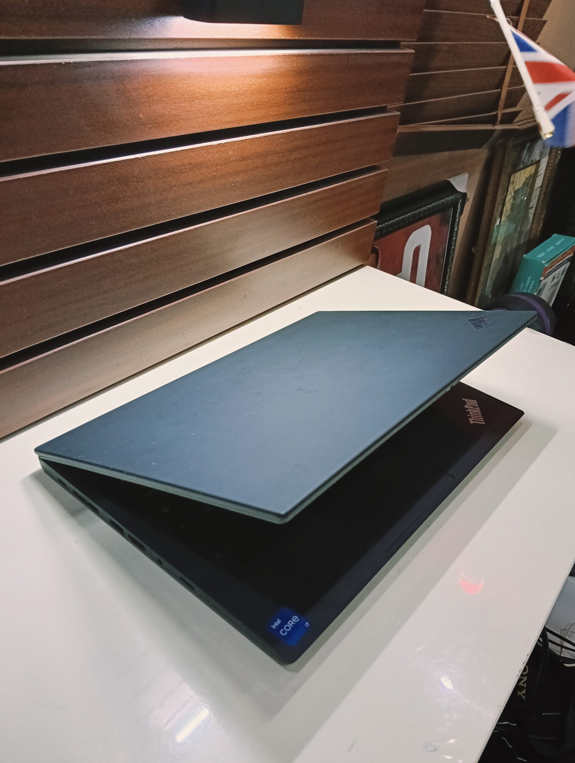 Lenovo IdeaPad P14S - Intel Core i7 (2.8GHz) - 11th Gen - 512GB SSD - 32GB Ram - Windows 11 Pro - Image 2