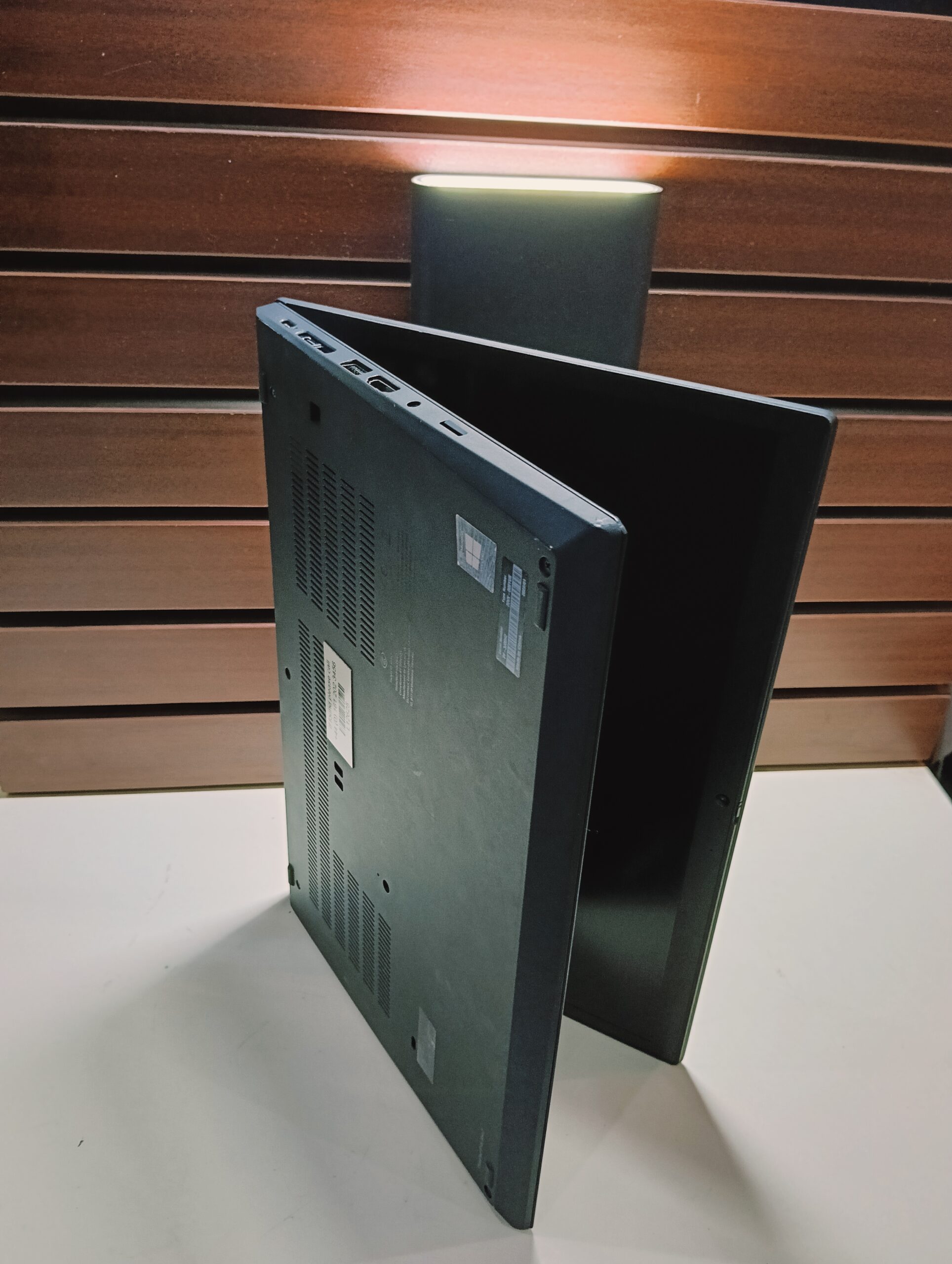 Lenovo IdeaPad P14S - Intel Core i7 (2.8GHz) - 11th Gen - 512GB SSD - 32GB Ram - Windows 11 Pro - Image 5