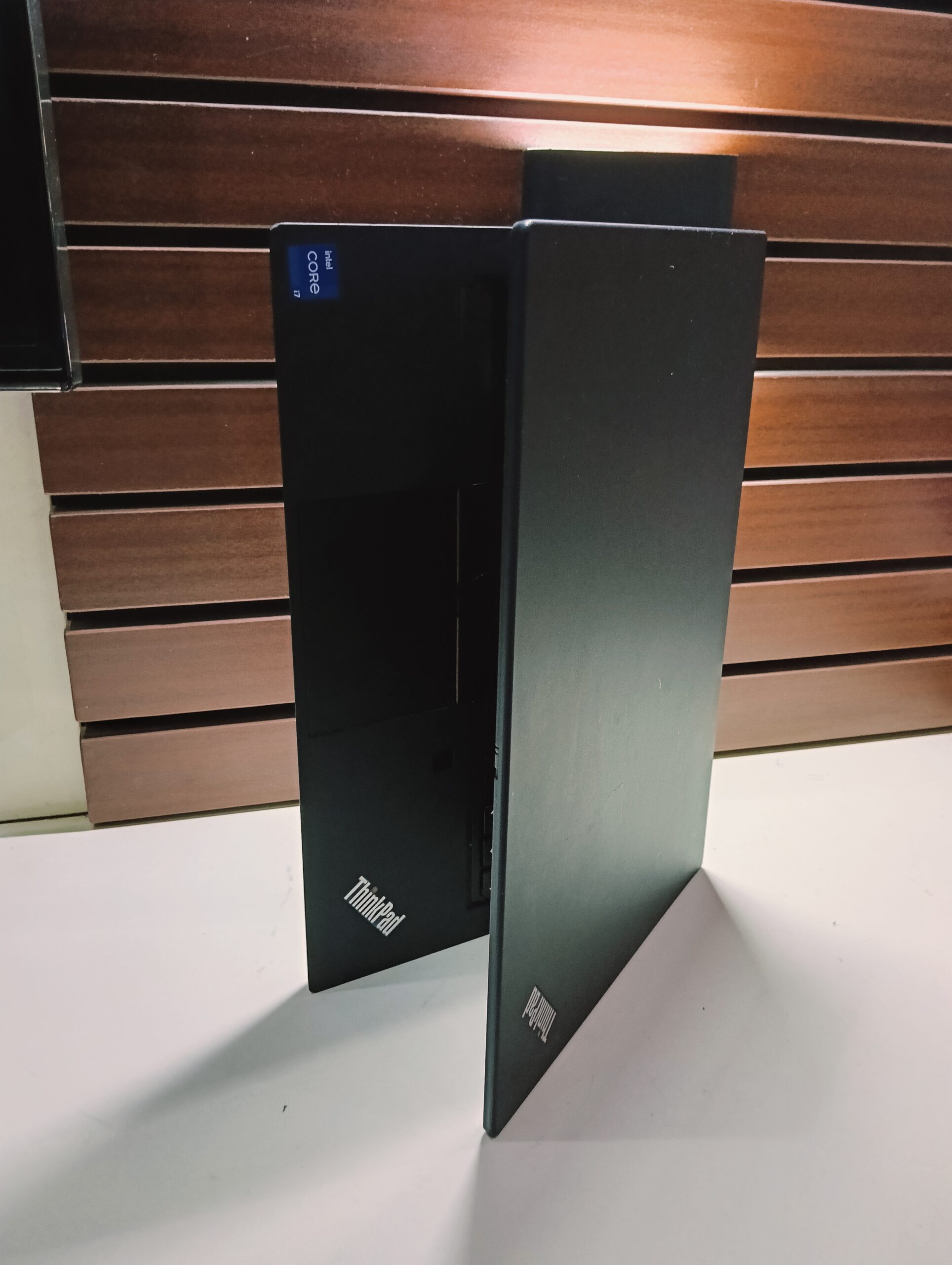 Lenovo IdeaPad P14S - Intel Core i7 (2.8GHz) - 11th Gen - 512GB SSD - 32GB Ram - Windows 11 Pro - Image 4