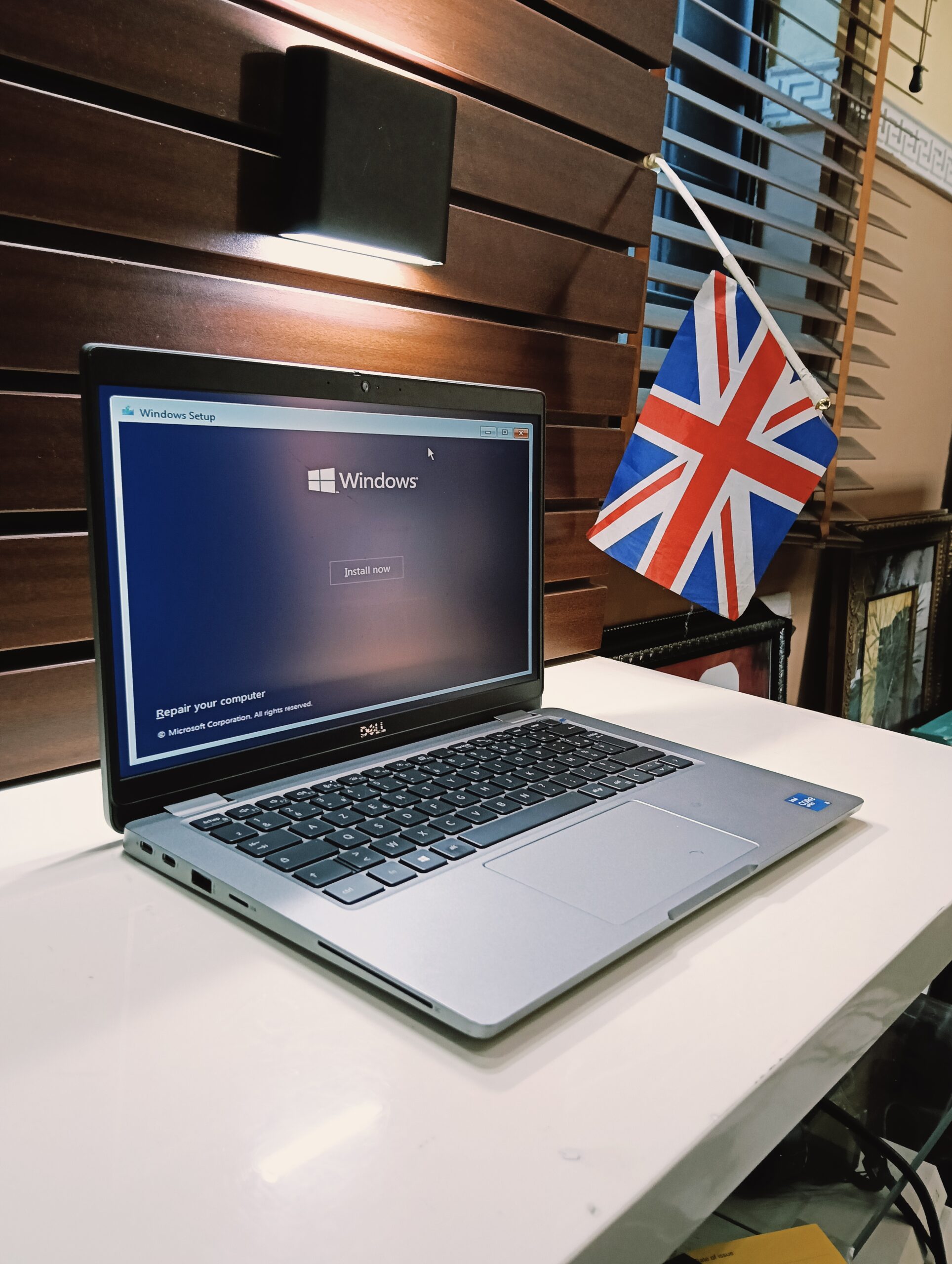 Dell Latitude 5320 - Intel Core i5 (2.6GHz) - 11th Gen - 256GB SSD - 8GB Ram - Windows 11 Pro - Image 3