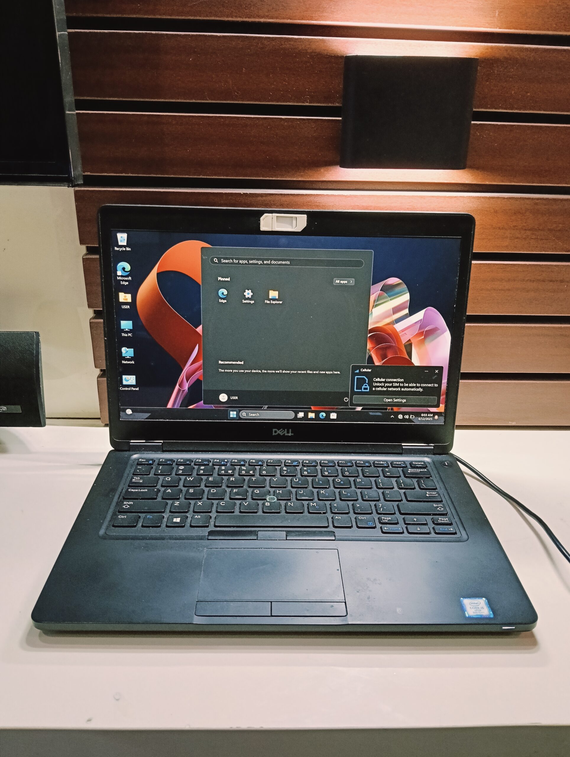Dell Latitude 5490 - Intel Core i5 - 8th Gen - Touchscreen - 256GB SSD - 8GB Ram - Windows 11 Pro - Image 2