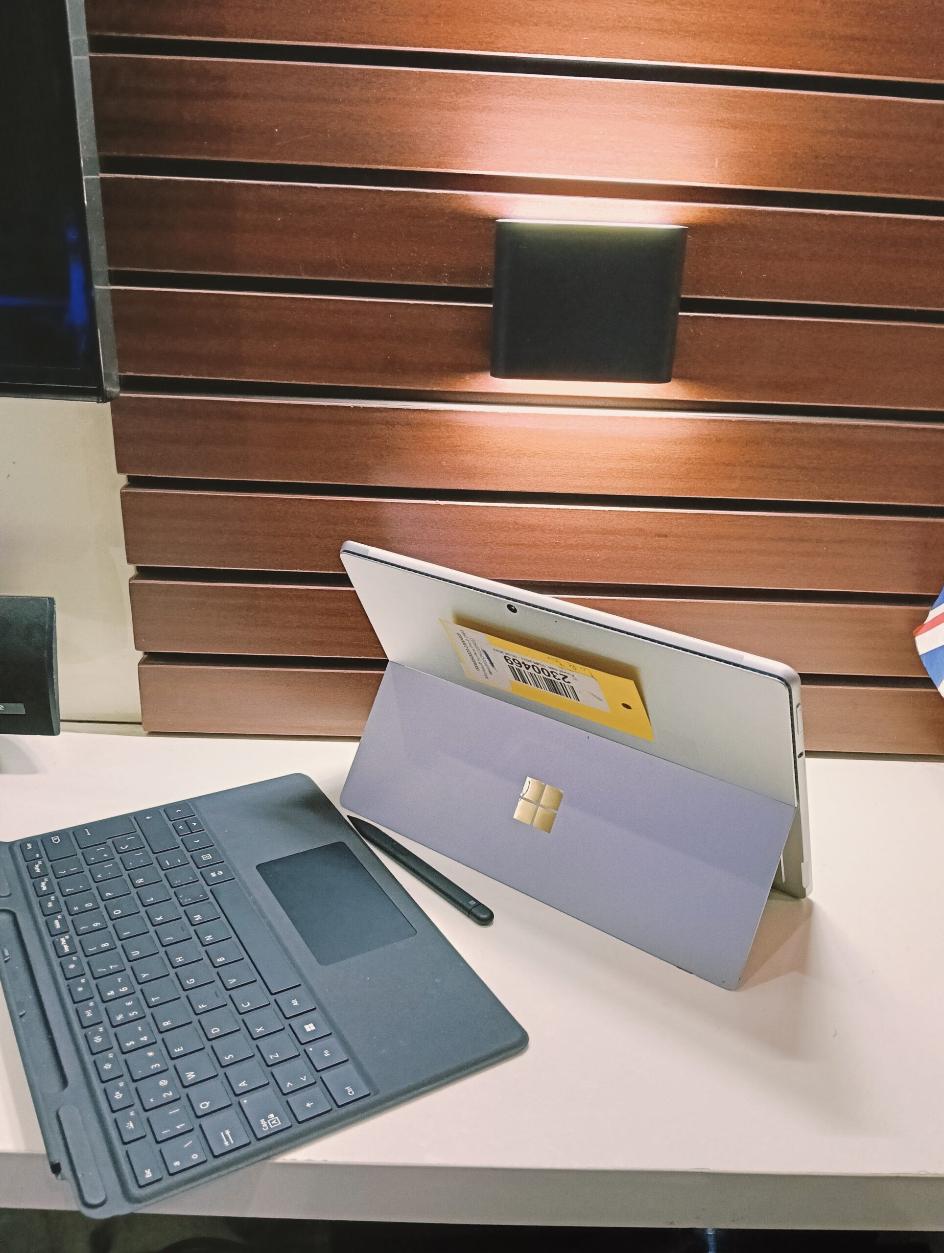 Microsoft Surface Pro 8 - Touchscreen - Intel Core i7 (3.0