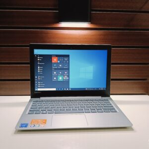 Lenovo IdeaPad 81kt - Intel Celeron (1.1GHz) - 128GB SSD - 4GB Ram - Windows 11 Pro
