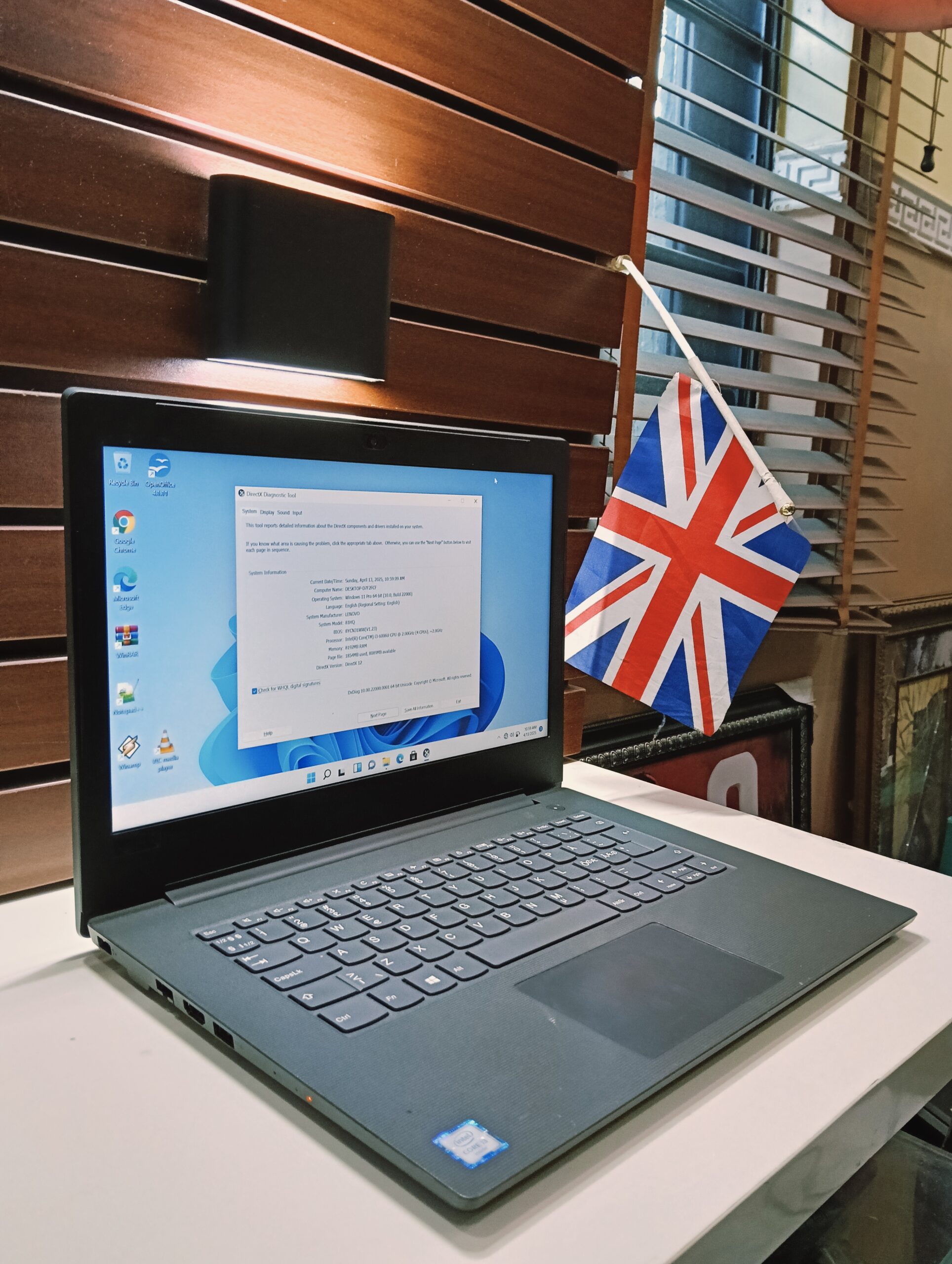 Lenovo IdeaPad 81QH - Intel Core i3 (2.0GHz) - 6th Gen - 128GB SSD - 8GB Ram - Keyboard Light - Image 3