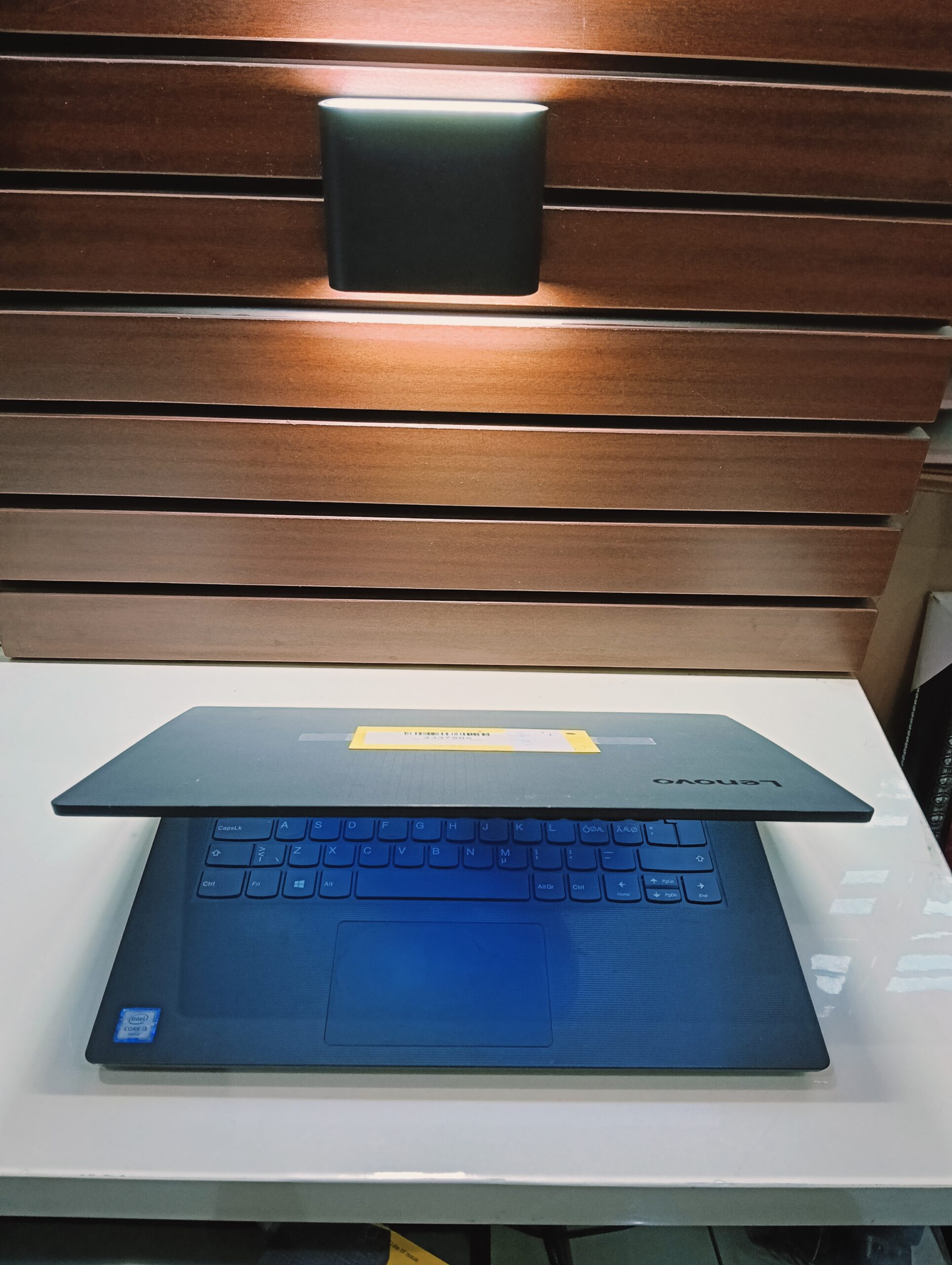 Lenovo IdeaPad 81QH - Intel Core i3 (2.0GHz) - 6th Gen - 128GB SSD - 8GB Ram - Keyboard Light - Image 9