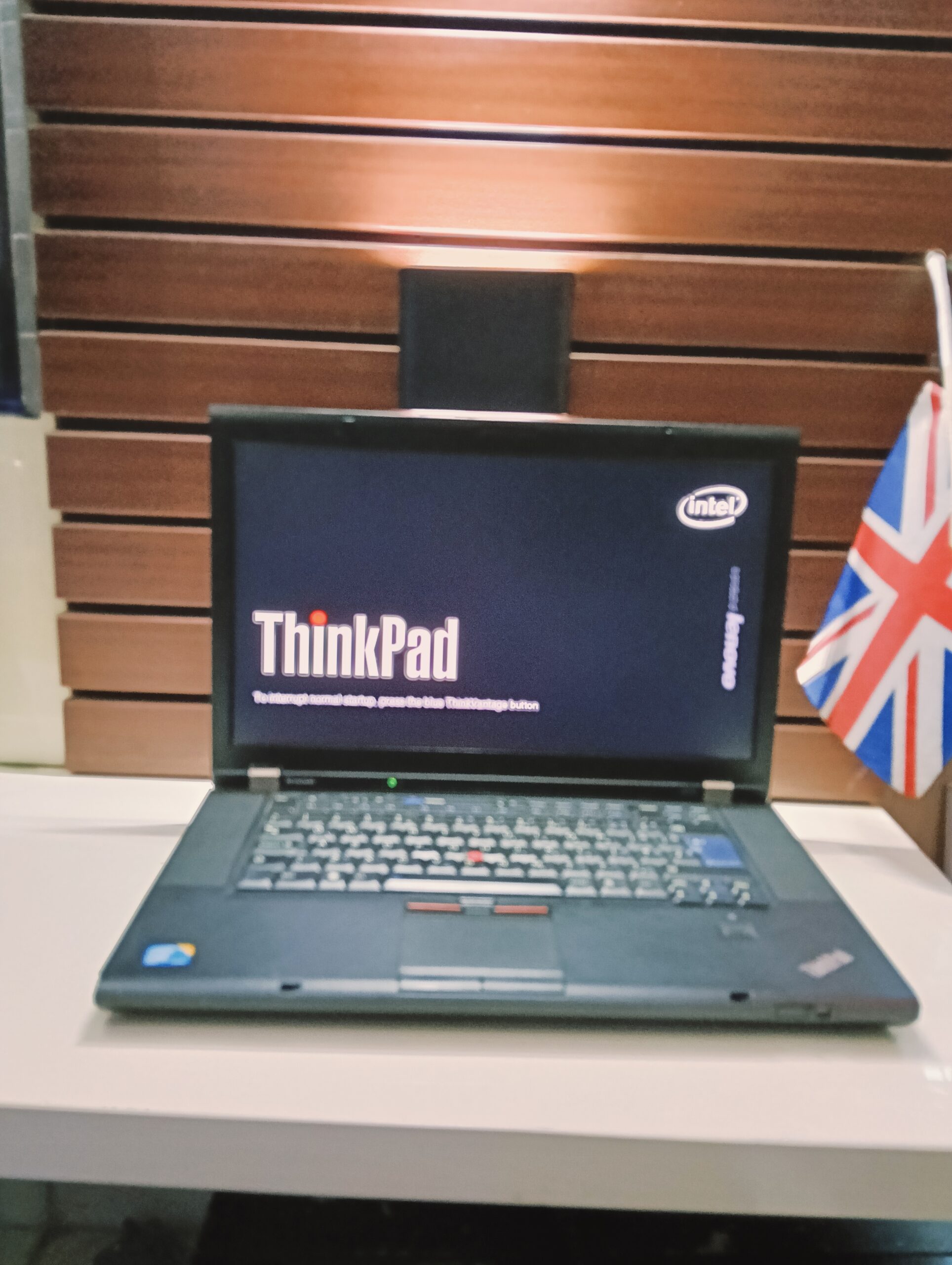 Lenovo ThinkPad W510 - Intel Core i7 (1.7GHz) - 320GB HDD - 8GB Ram - Windows 10 Pro - Image 2
