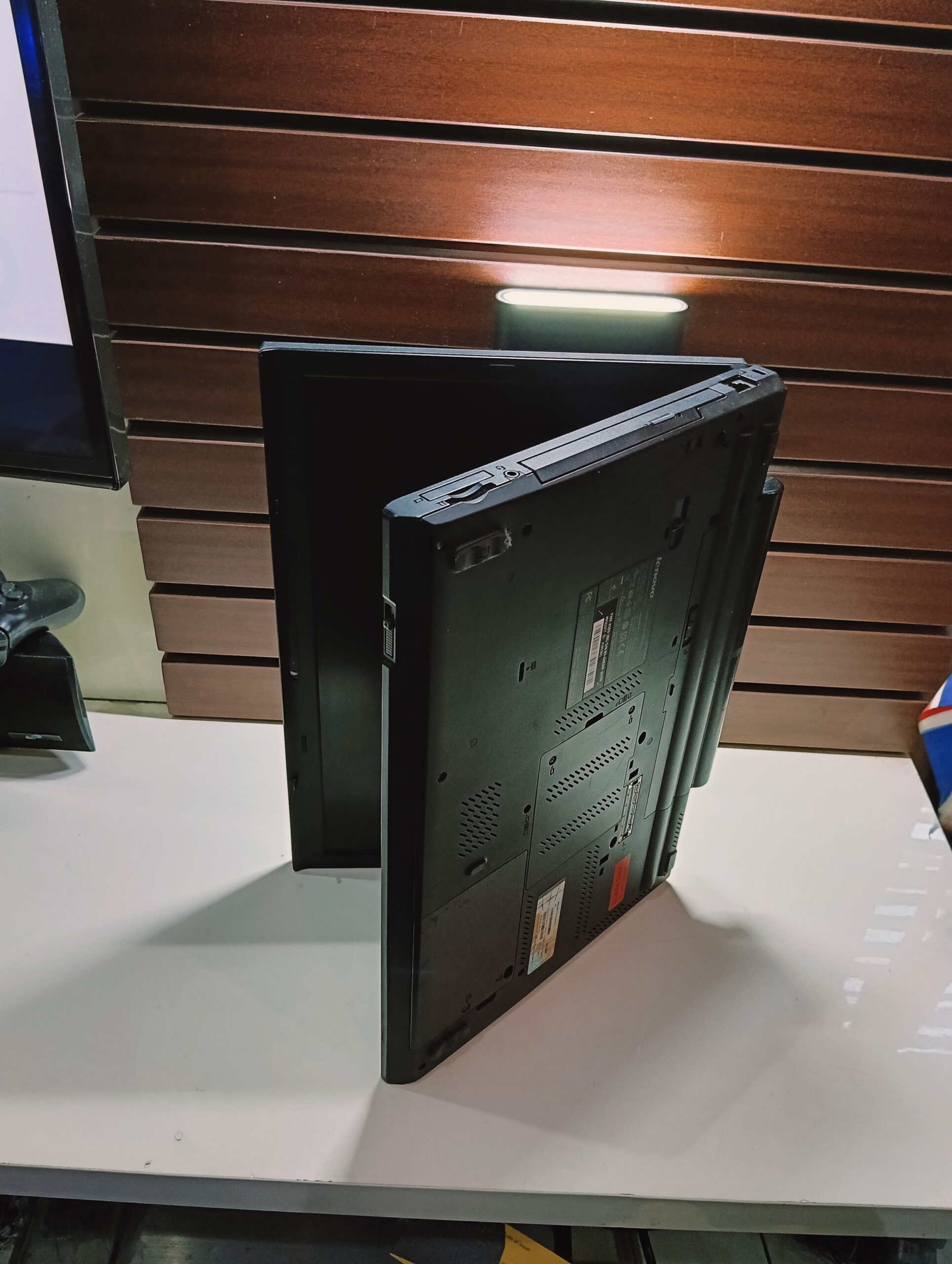 Lenovo ThinkPad W510 - Intel Core i7 (1.7GHz) - 320GB HDD - 8GB Ram - Windows 10 Pro - Image 12