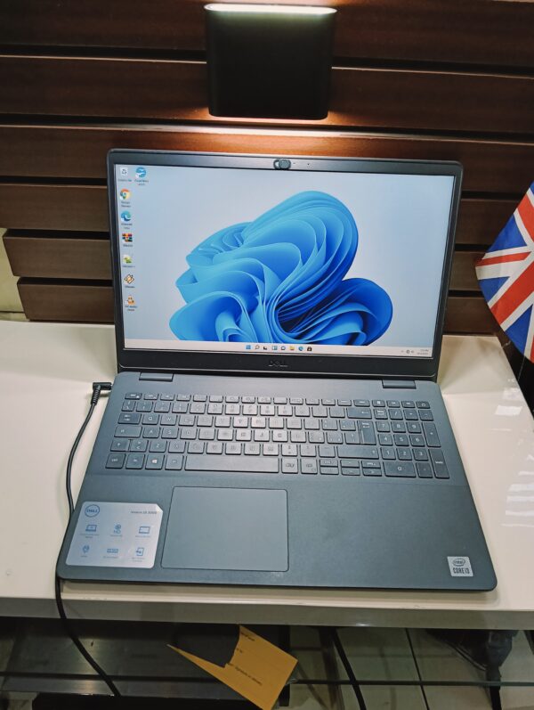 DELL Vostro 3501 第十世代 SSD+HDD Office付き Dell Vostro 3501 - Intel Core i3 (1.2GHz) - 10th Gen - 256GB SSD