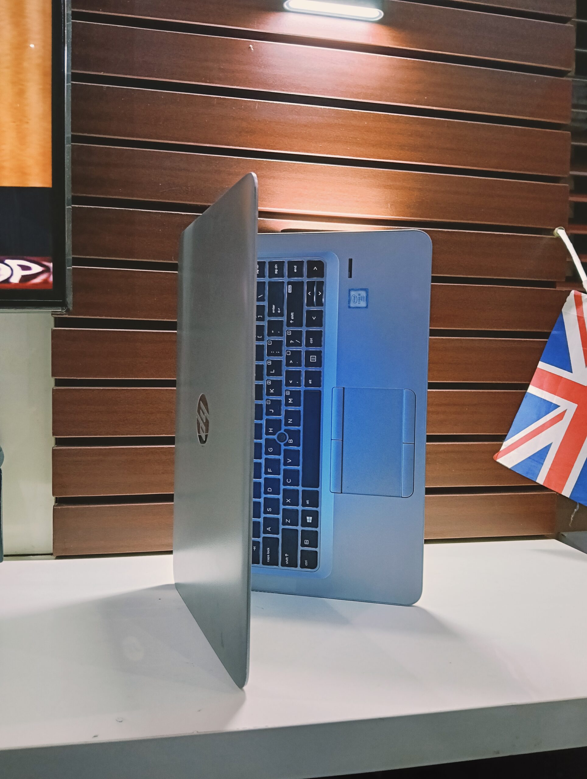 HP EliteBook 840 G3 - Intel Core i5 (2.5GHz) - 6th Gen - 256GB SSD - 8GB Ram - Keyboard Light - Image 6