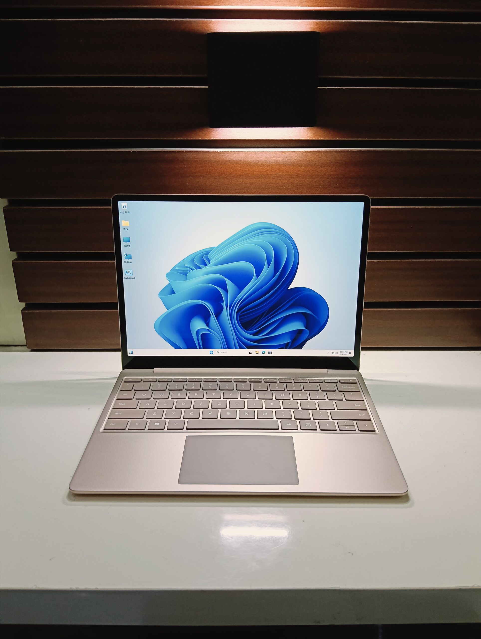 Microsoft Surface Laptop Go 2 - Intel Core i5 (2.4GHz