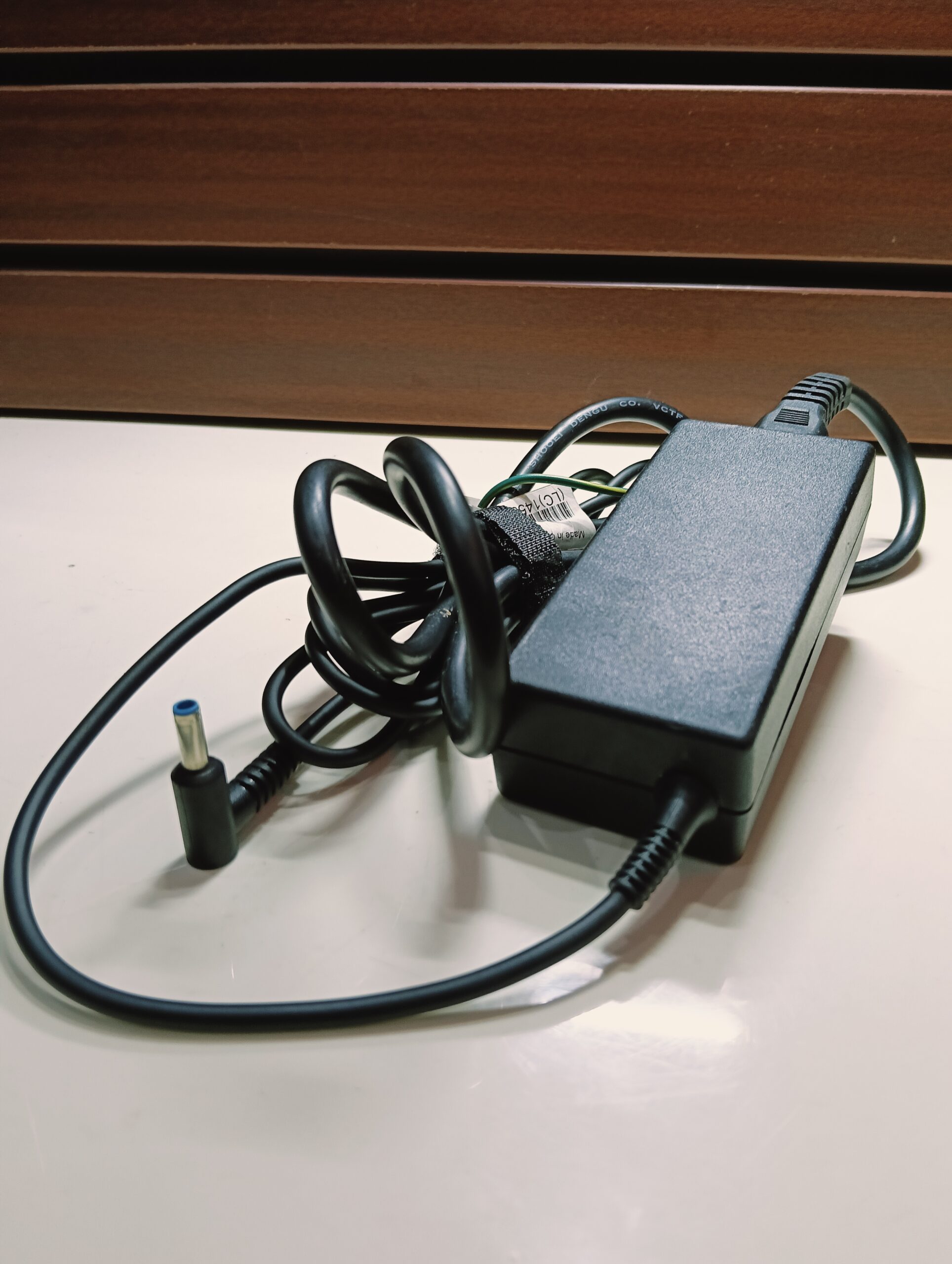 HP Blue Mouth Charger for HP Pavilion, HP 15 and 14 - Image 4