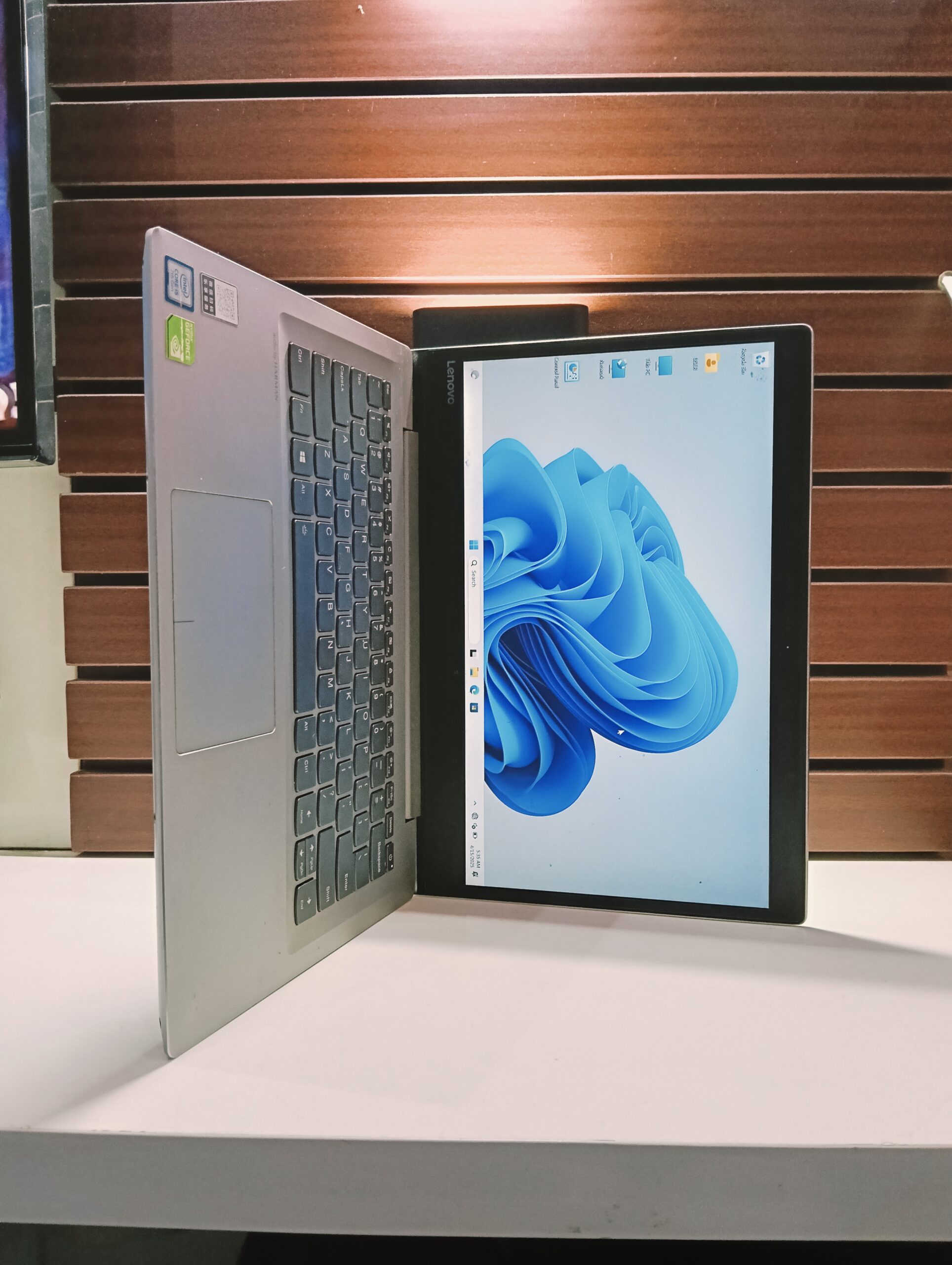 Lenovo IdeaPad 80x3 - Intel Core i5 (2.7GHz) - 7th Gen - 1TB SSD - 8GB Ram - 2GB Dedicated Graphics - Image 6