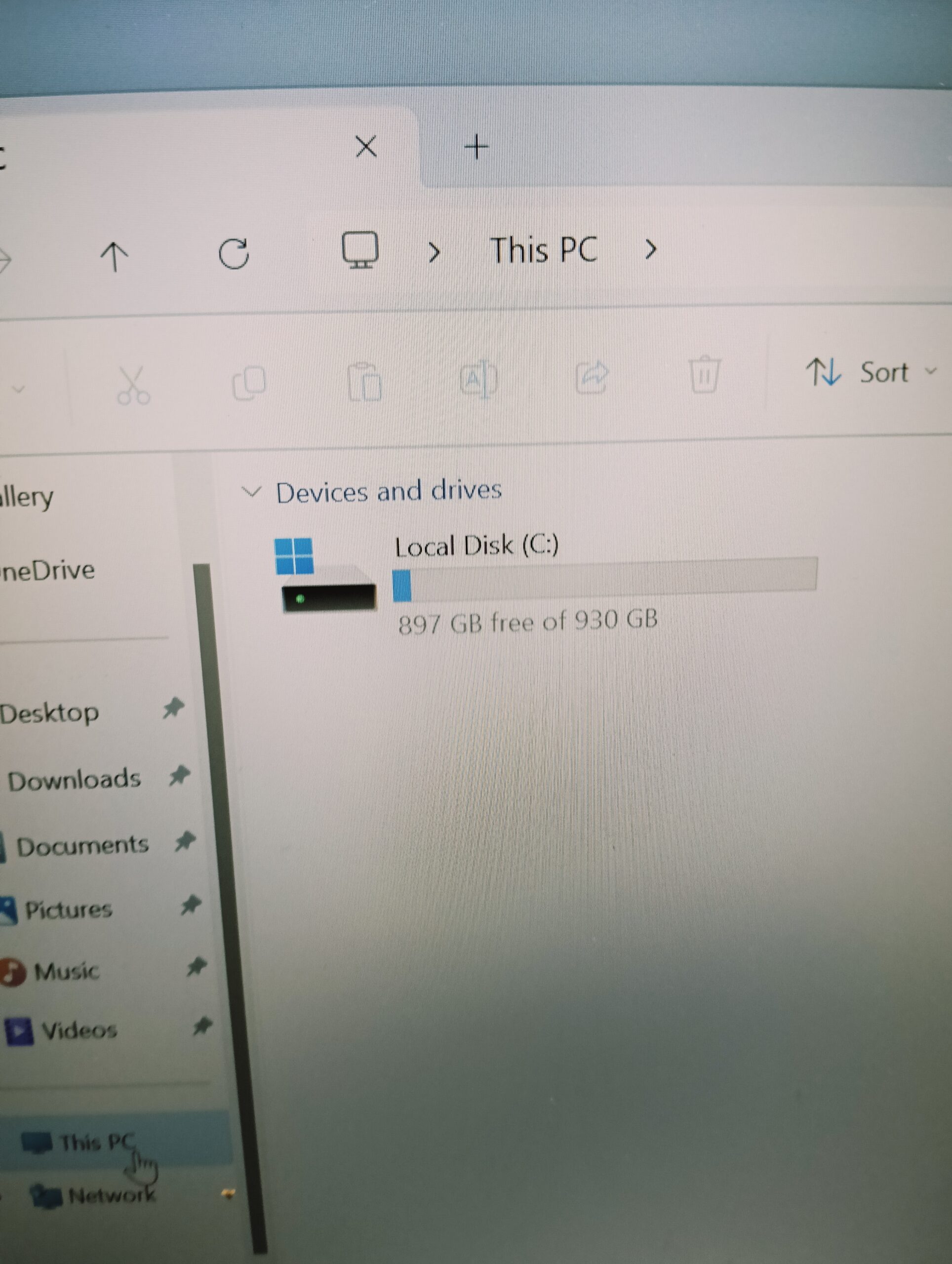 Lenovo IdeaPad 80x3 - Intel Core i5 (2.7GHz) - 7th Gen - 1TB SSD - 8GB Ram - 2GB Dedicated Graphics - Image 9