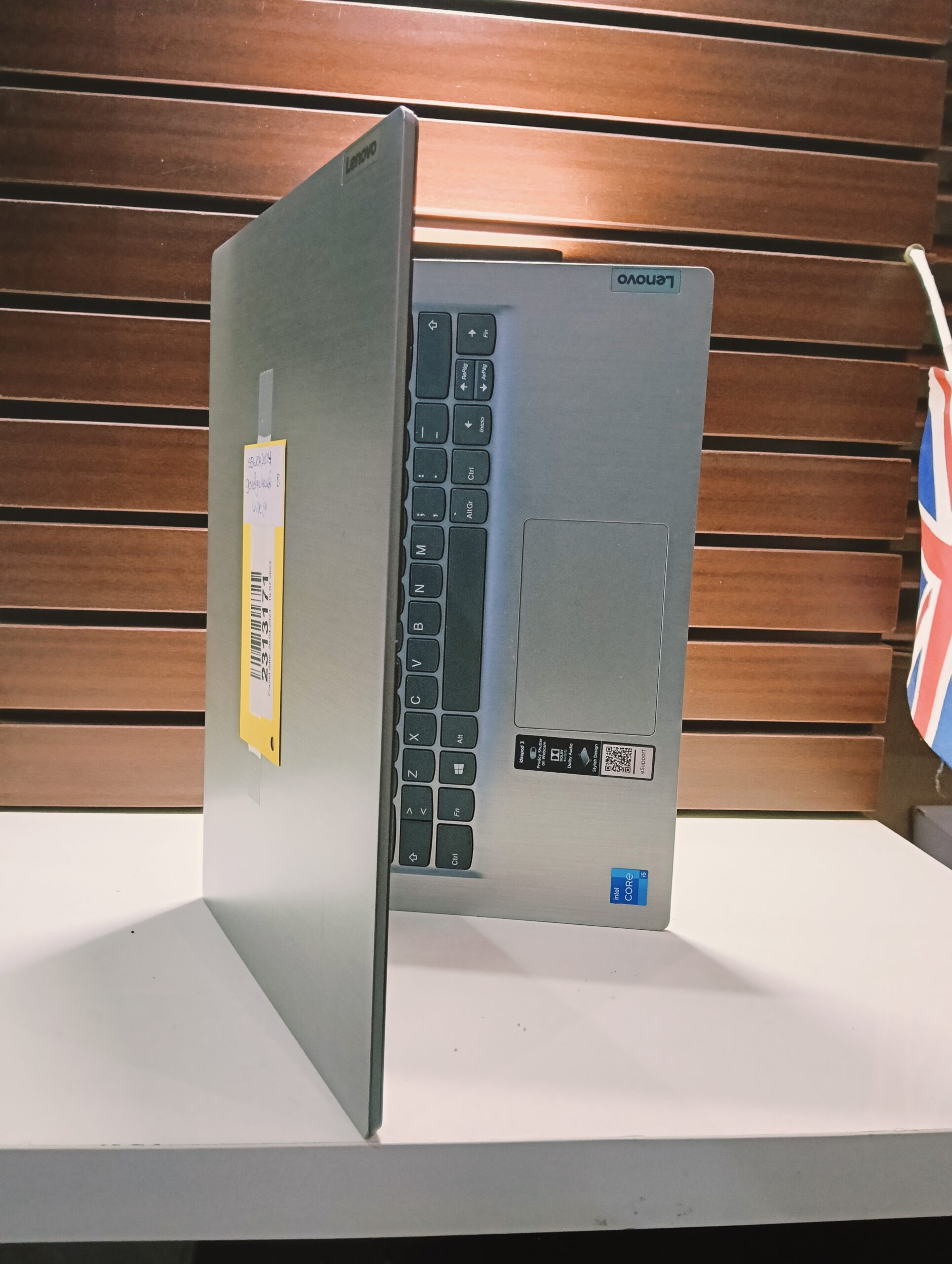 Lenovo IdeaPad 3 - Intel Core i5 - 11th Gen - 256GB SSD - 12GB Ram - Keyboard Light - Windows 11 Pro - Image 2