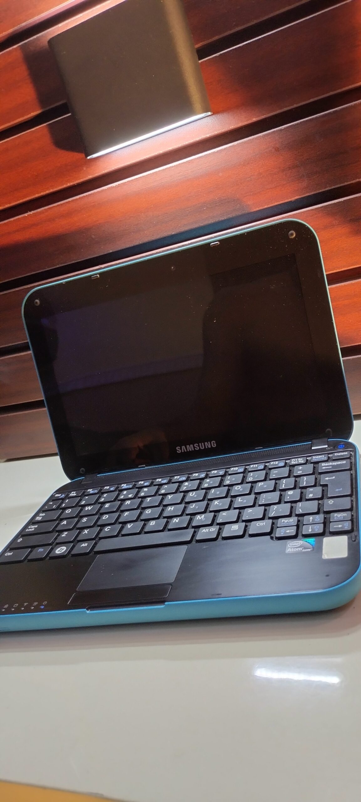 Samsung NP-N310 Laptop Computer – Intel Atom– 2GB Ram – 160GB HDD – 2.30GHz Processor Speed – 11 inches - Image 7