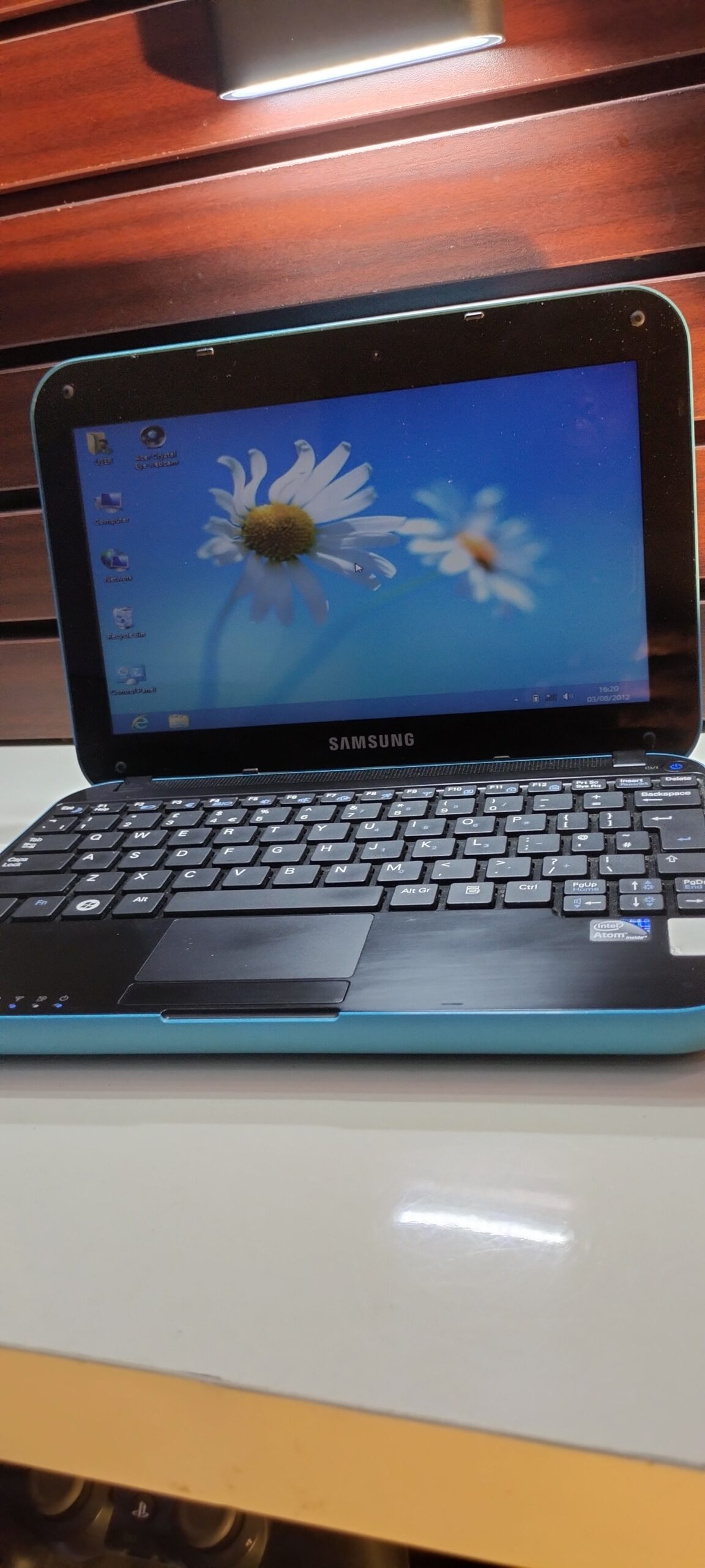 Samsung NP-N310 Laptop Computer – Intel Atom– 2GB Ram – 160GB HDD – 2.30GHz Processor Speed – 11 inches - Image 9