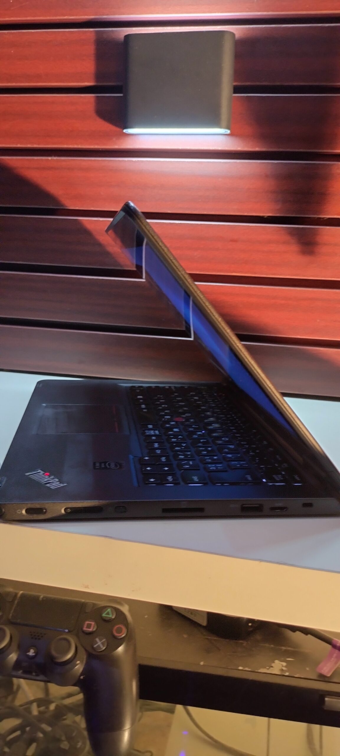 UK Used: Lenovo ThinkPad S1 yoga Touchscreen Laptop – 4gb Ram – 250GB Hard Drive – Convertible- Windows 10 pro - Image 5