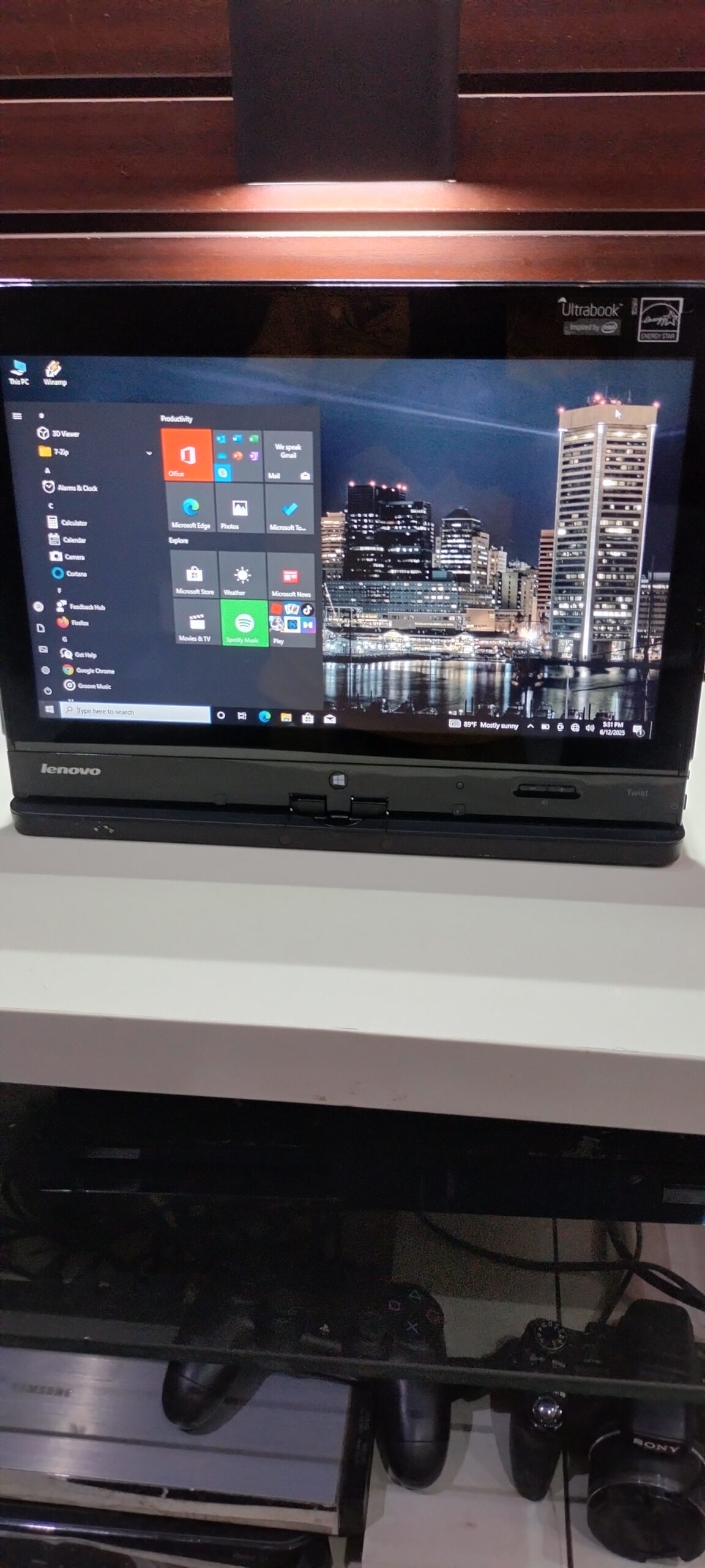 UK Used: Lenovo Yoga 33476UU - Intel core i5-x360 Touchscreen Laptop – 8gb Ram – 500GB Hard Drive – Convertible- Windows 10 pro - Image 13