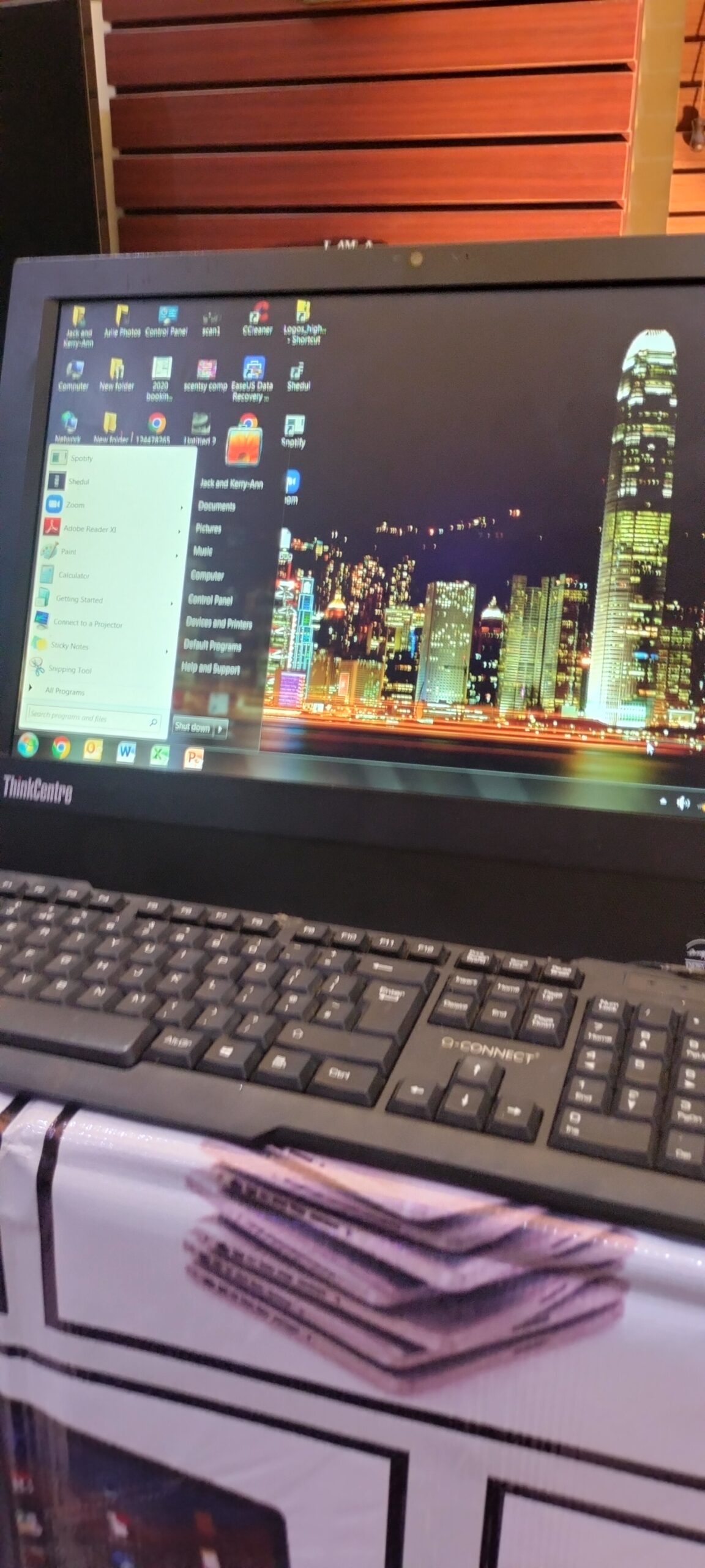 All in one Lenovo ThinkPad Intel core 2 duo - 320gb storage - 4gb ram- keyboard and mouse - Image 8