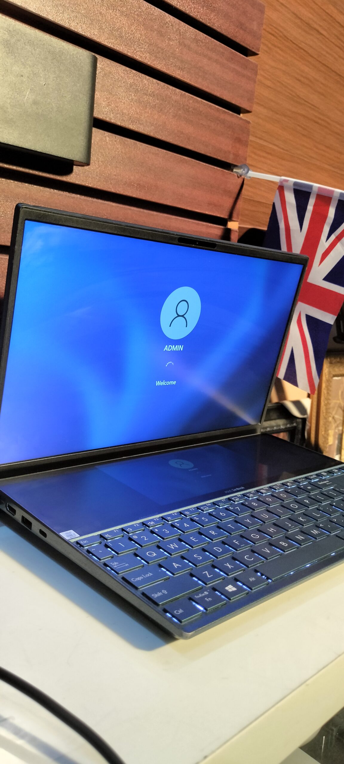 Asus ZenBook UX481FL_UX481FL – Intel Core i7 (1.8GHz) -10th Gen – 1TB SSD – 16GB Ram - Image 8