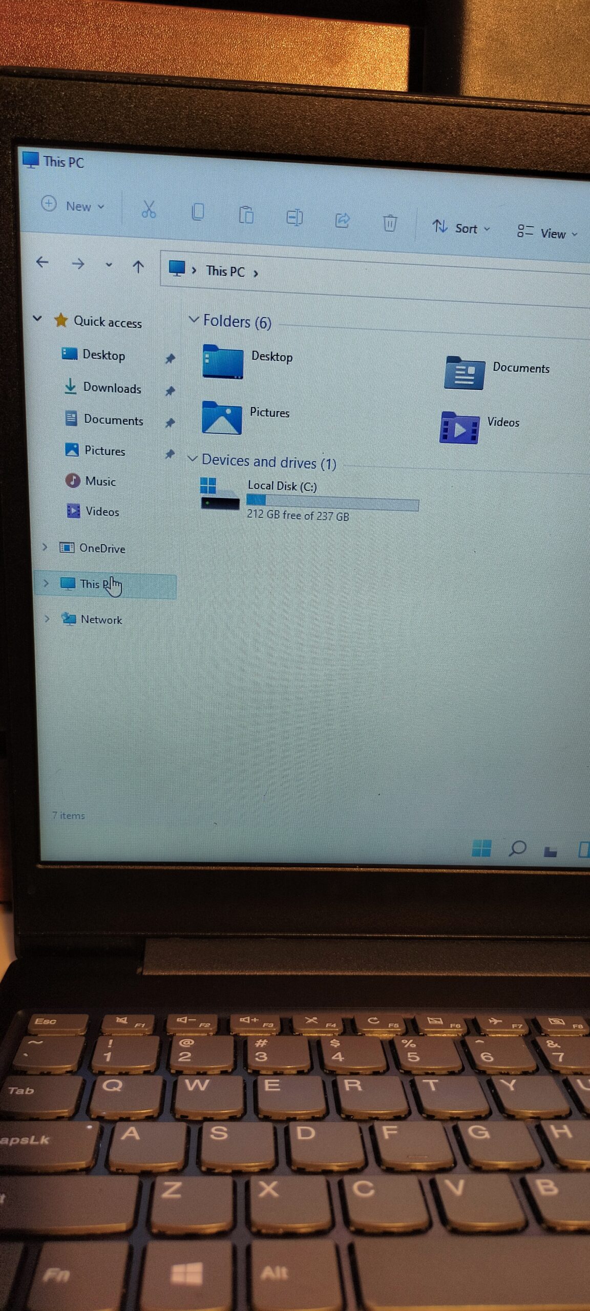 Lenovo IdeaPad 3-15IML05 – Intel Core i3 (2.1GHz) – 10th Gen – 256GB SSD – 4GB Ram – Windows 11 Pro - Image 3