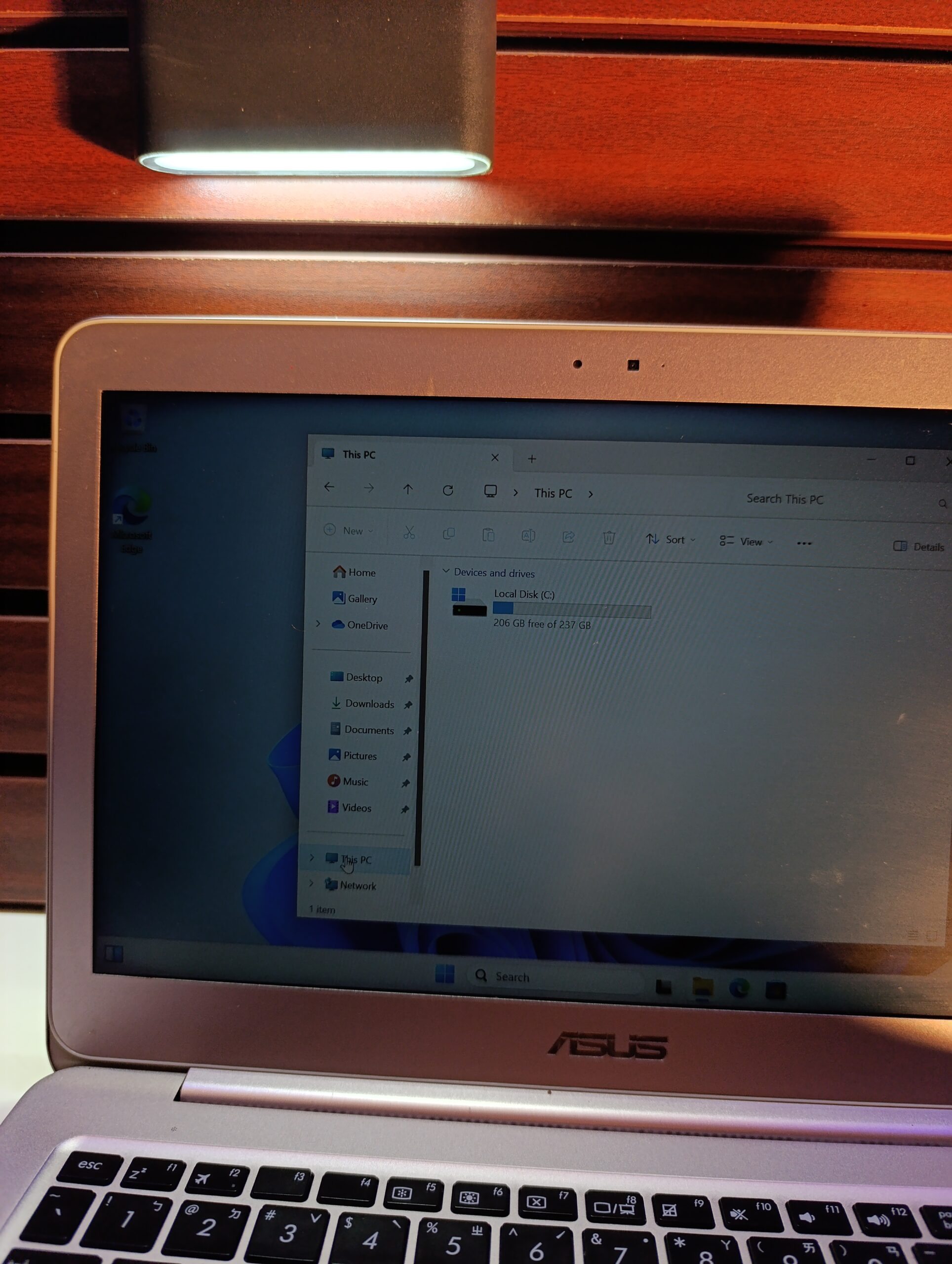 ASUS Notebook – Core M – 8GB Ram – 256GB SSD – 13" Windows 11 Pro - Image 9